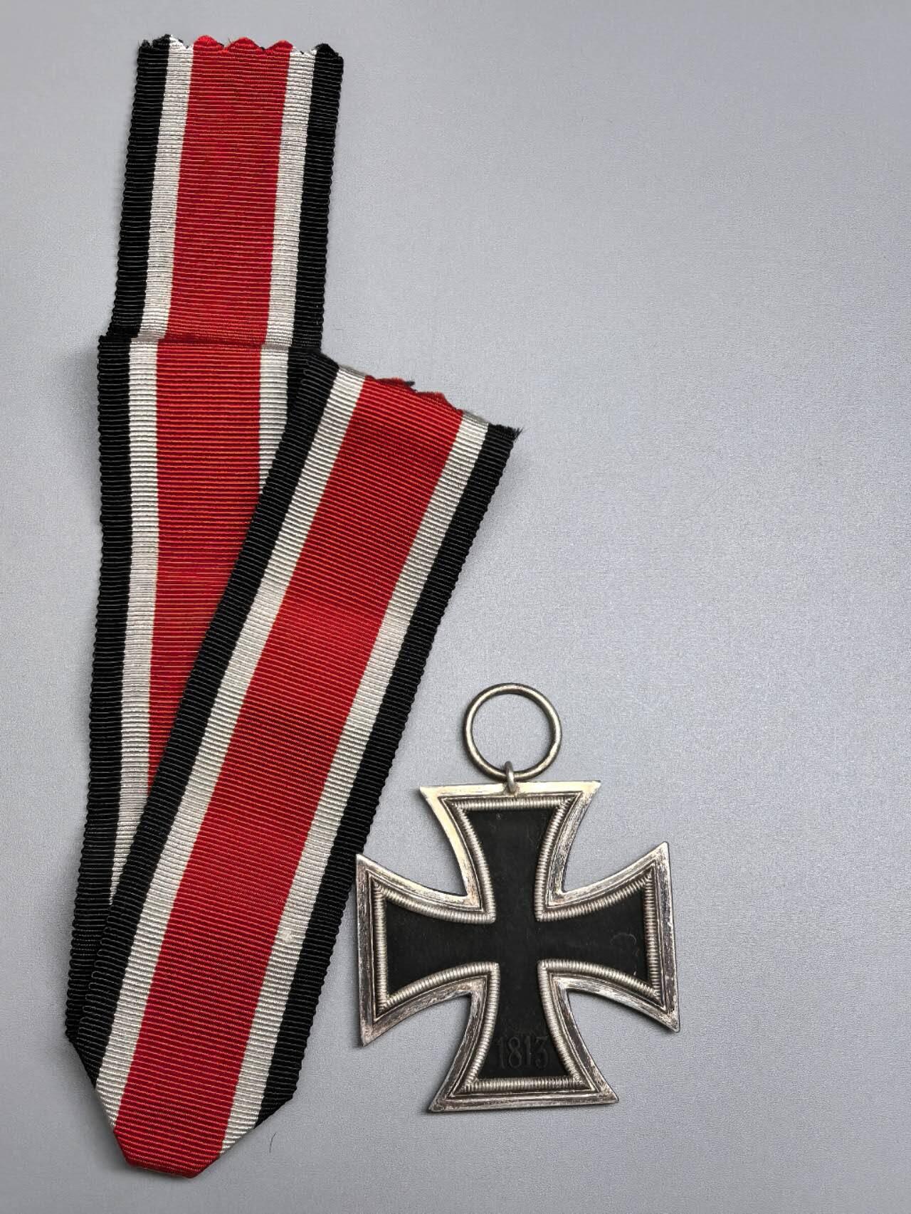 小驴勋章奖章收藏2月28日周六晚七点拍卖（调休临时调整，珍爱和平，收藏战争，铭记历史，勿忘国耻，忠党爱国。有偿代拍，送拍规则在简介最后，参拍须阅读规则后再参拍，关系到运费包装发货时效真假辨别等关键信息，拍卖时不再发原图，看大图店主微信码在拍卖店铺介绍里）