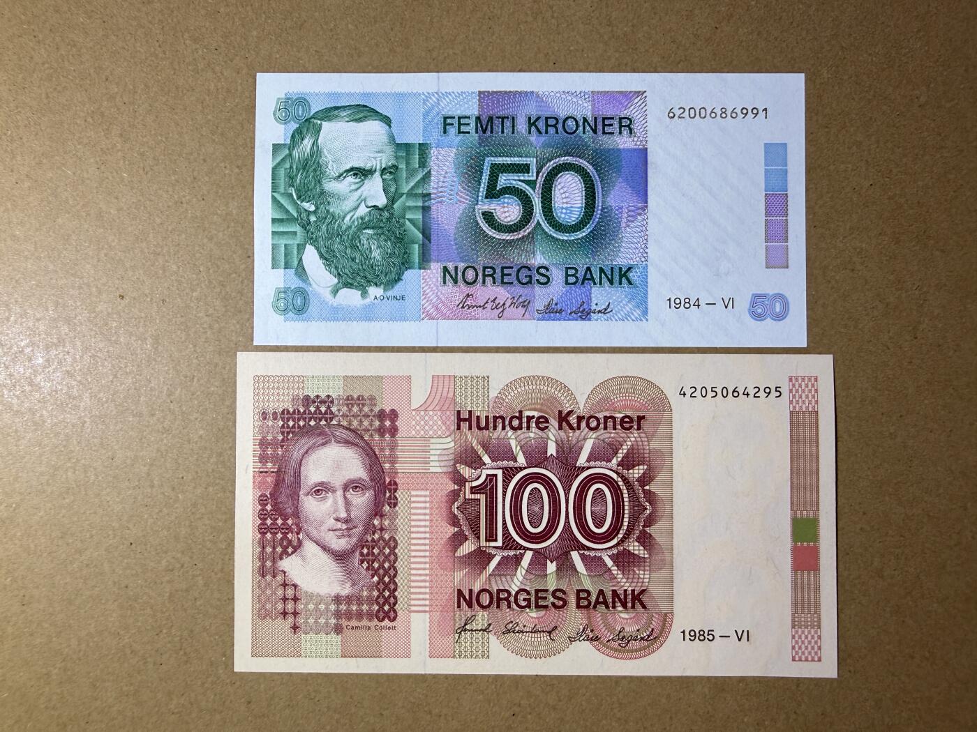 《艾美收藏》第234期-3.1周日外币精华场 挪威50、100克朗2张 UNC 1984年
