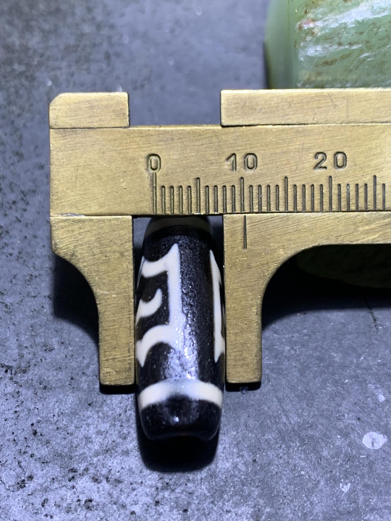 仅此一颗，藏传大鹏玛瑙随形天珠一颗