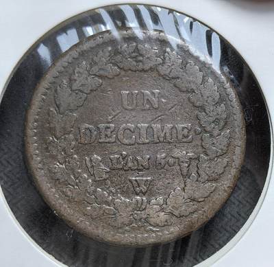 外国优质老铜币银币，正月十二晚九点倒数截拍，满百包邮可寄存，持续收拍 - 法兰西第一共和国共和 5 年（1796 年）1 德西姆铜币直径32mm，重21克，属督政府时期货币。正面为戴弗里吉亚帽的玛丽安娜，背面环以橡叶花环。它是法国大革命后十进制货币改革的核心辅币，见证了共和政体的巩固与货币体系的现代化转型。