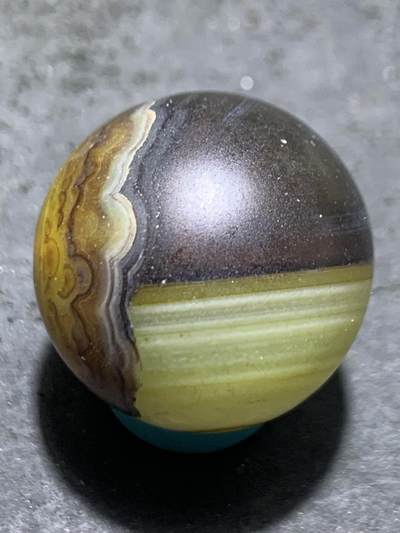 精美高玉化缠丝玛瑙2.0圆珠一颗， 精美高玉化缠丝玛瑙2.0圆珠一颗，