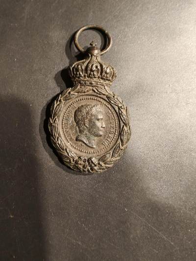 老王徽章第185期 - 法国圣赫勒拿纪念章   无绶带