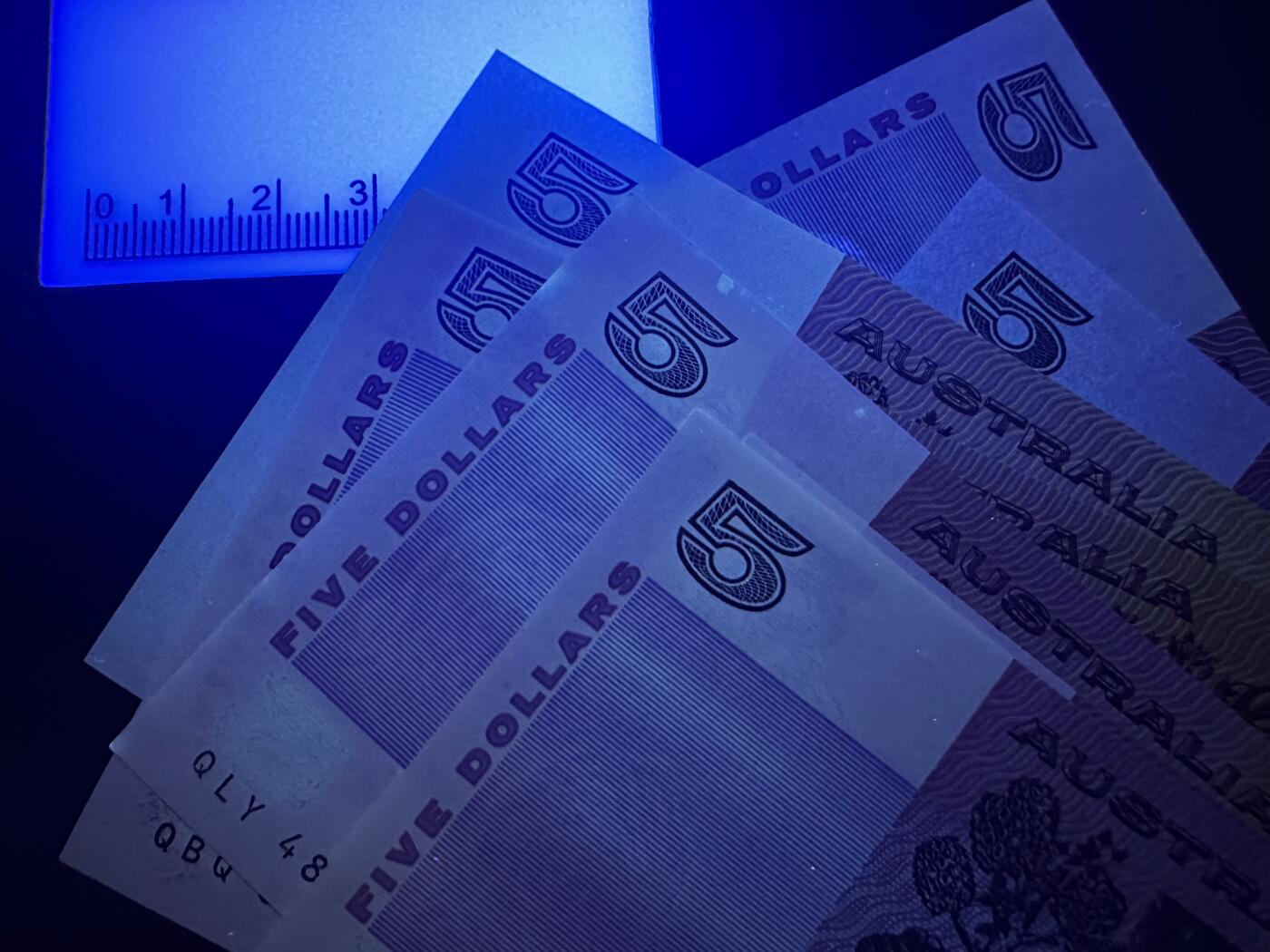 《外钞收藏家》第六百一十三期（ 精品场）（长期征集拍品、欢迎藏友们联系合作）