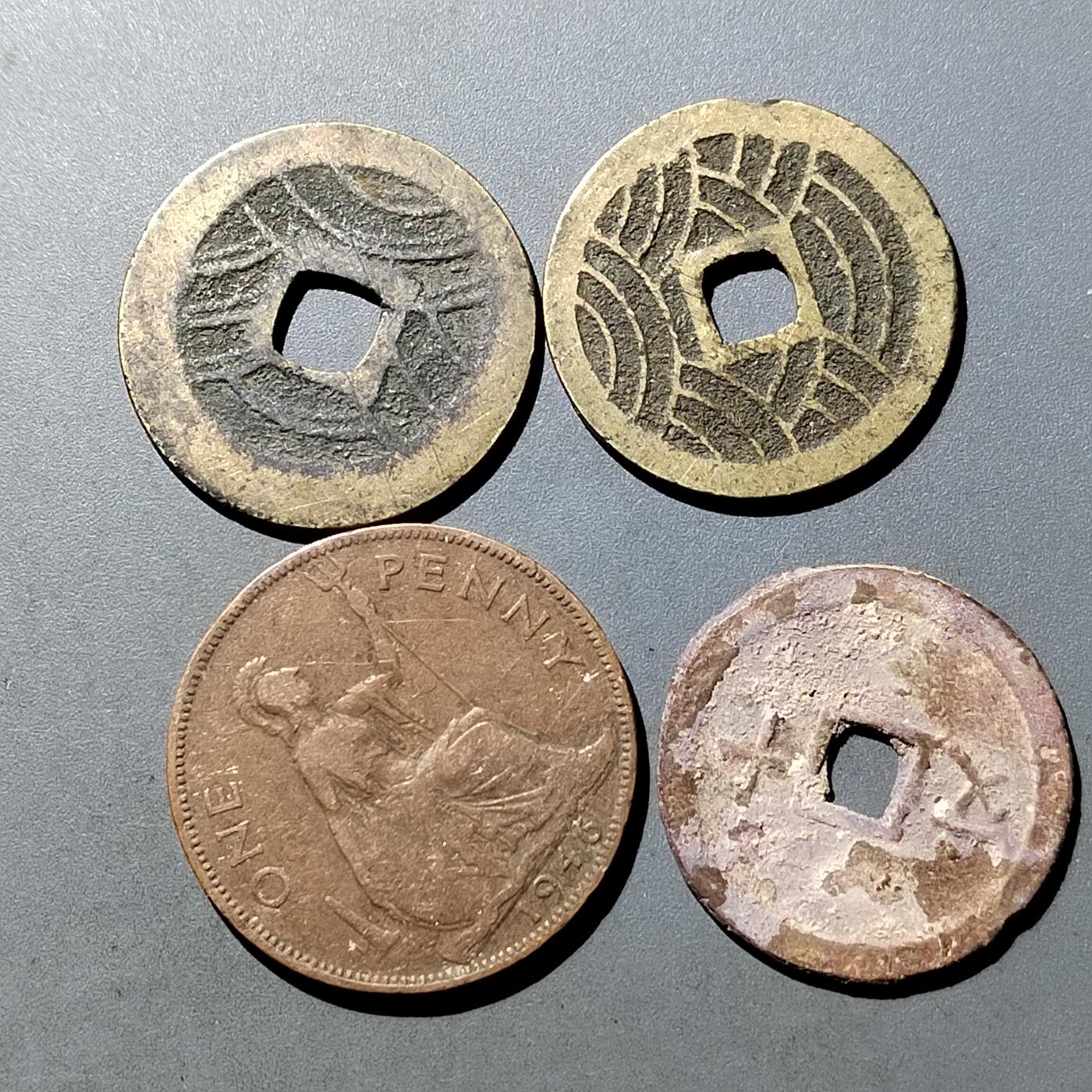 PCAI钱币  27-764  古钱外币钱币小专场 古币铜元三枚