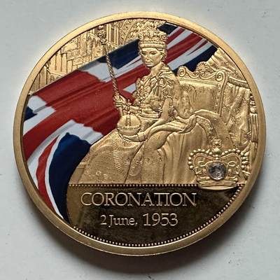 🌹外币初藏🌹🐯2026年第22场  每周二四六晚8️⃣点 接代拍 - 英国伊丽莎白二世加冕周年镀金纪念章，1953加冕彩印镶钻，三肖像版，直径约40mm，