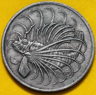 文馨钱币收藏第 295 场，（元宵场）各种银币散币纪念章，长期接代拍业务 -  1978 年新加坡狮子鱼 50 分