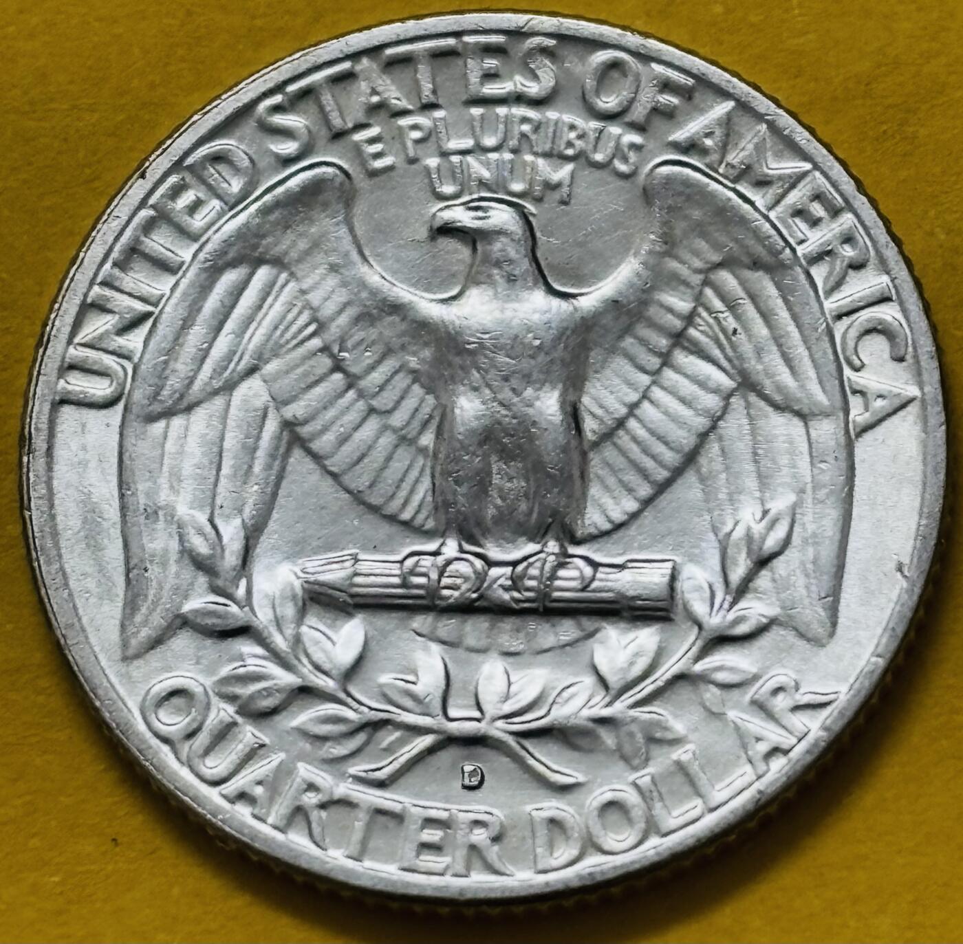 文馨钱币收藏第 295 场，（元宵场）各种银币散币纪念章，长期接代拍业务 全新卷拆品相 1963 年美国华盛顿白头鹰 25 美分银币， 6.25 克 900 银D 厂