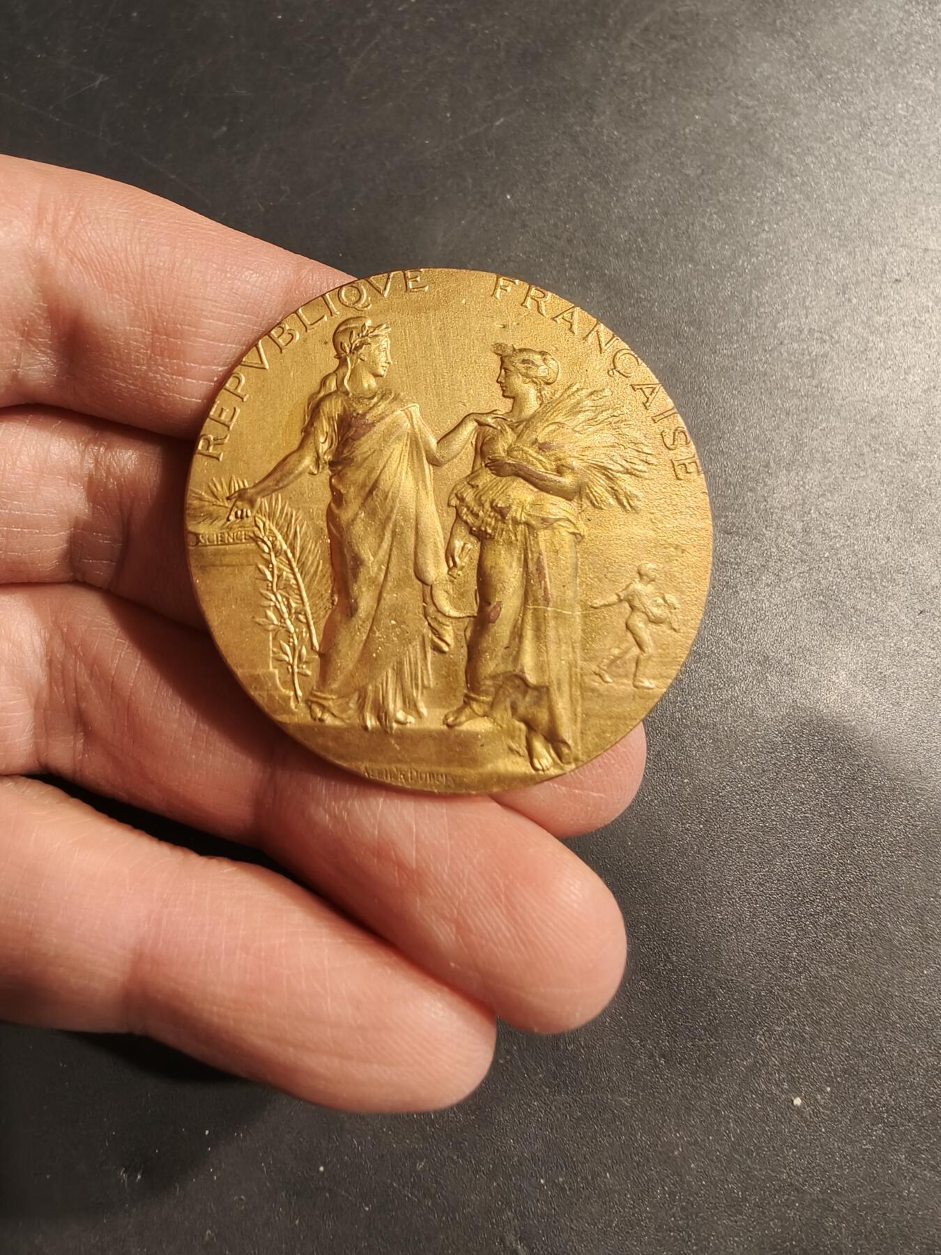 老王徽章第185期