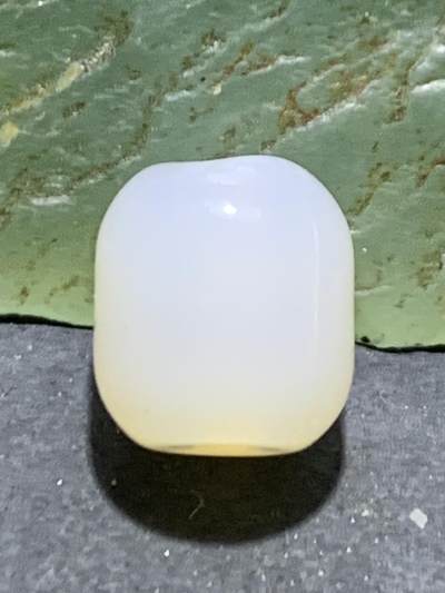 荔枝冻通货随形桶珠一颗， - 荔枝冻通货随形桶珠一颗，