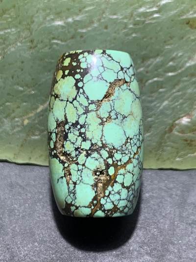 湖北十堰高瓷网花松石桶珠一颗 湖北十堰高瓷网花松石桶珠一颗