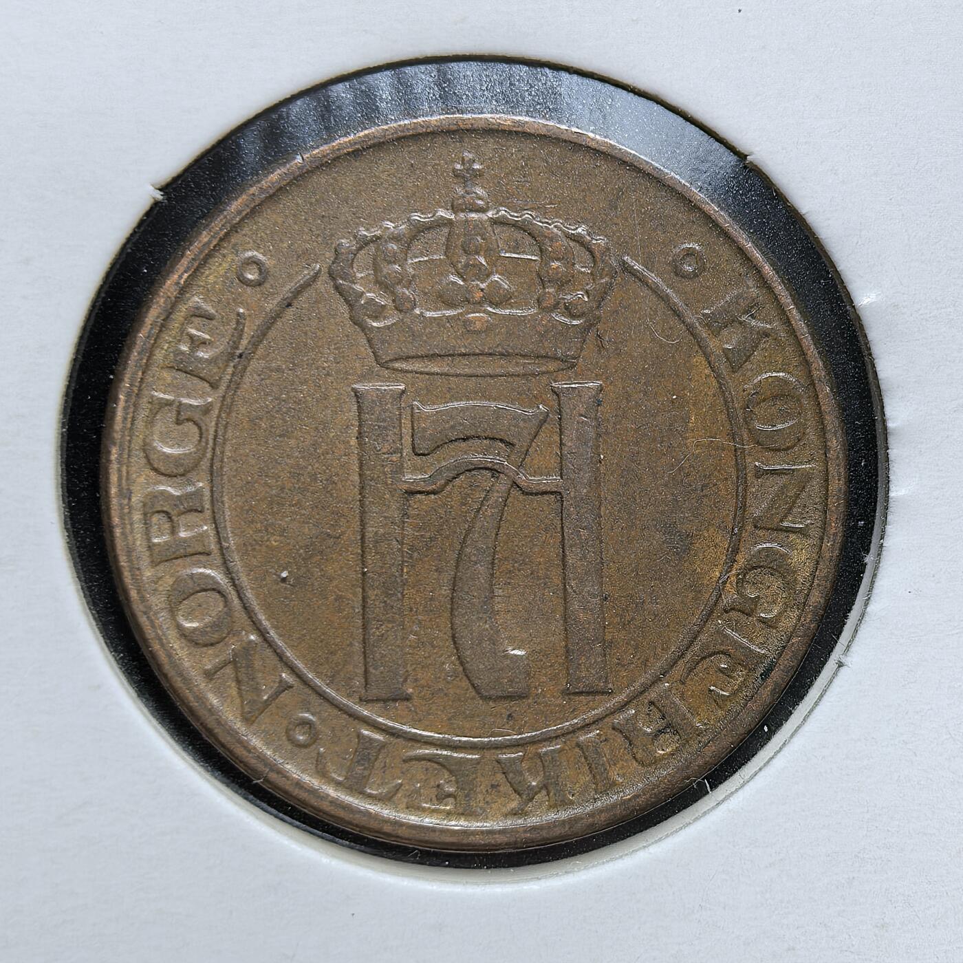 外国优质老铜币银币，正月十二晚九点倒数截拍，满百包邮可寄存，持续收拍 挪威1950年2欧尔铜币，正面为哈康七世花押与王冠，背面是面值与三曲腿纹。发行于二战后重建期，是挪威恢复货币主权、融合维京文化符号的流通辅币，见证了挪威战后经济与文化的复兴。