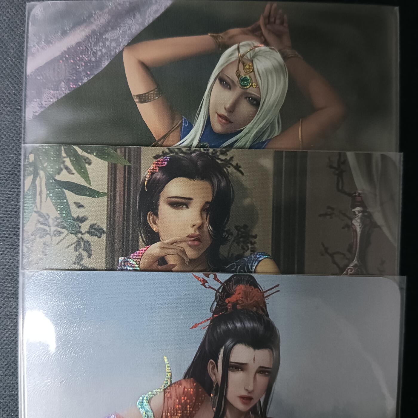 花开卡拍第61期（3月7号周六截拍，品控勿拍!!!拍品不寄存，运费5元（新疆需补运费差价或顺丰到付），自制卡难免瑕疵，可能存在轻微撞角爆边等出厂瑕疵，品控介意勿拍！） 墨卡牌 艺术卡 LGD系列 3张 纱布闪