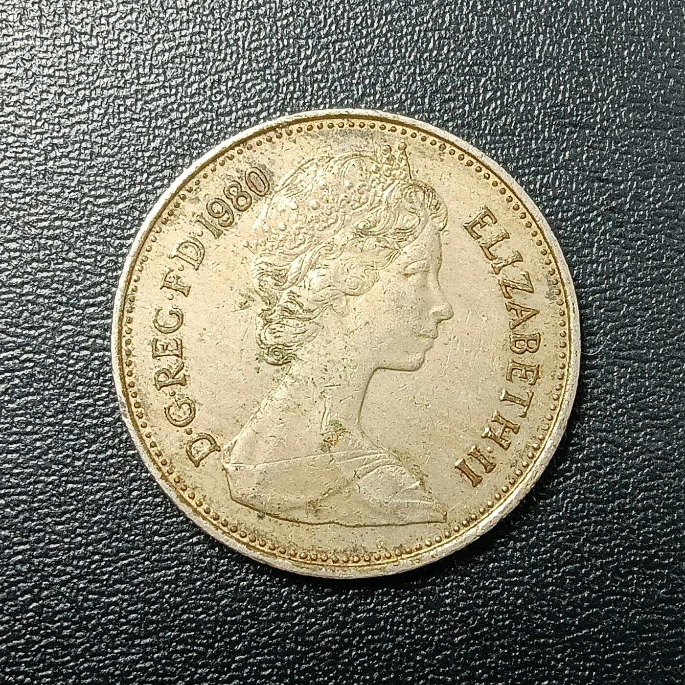 逸泉钱币2026A年十七场历代古钱世界纸钞纪念币钱币专场A2575-3175  29-68 2645 英国5便士女王