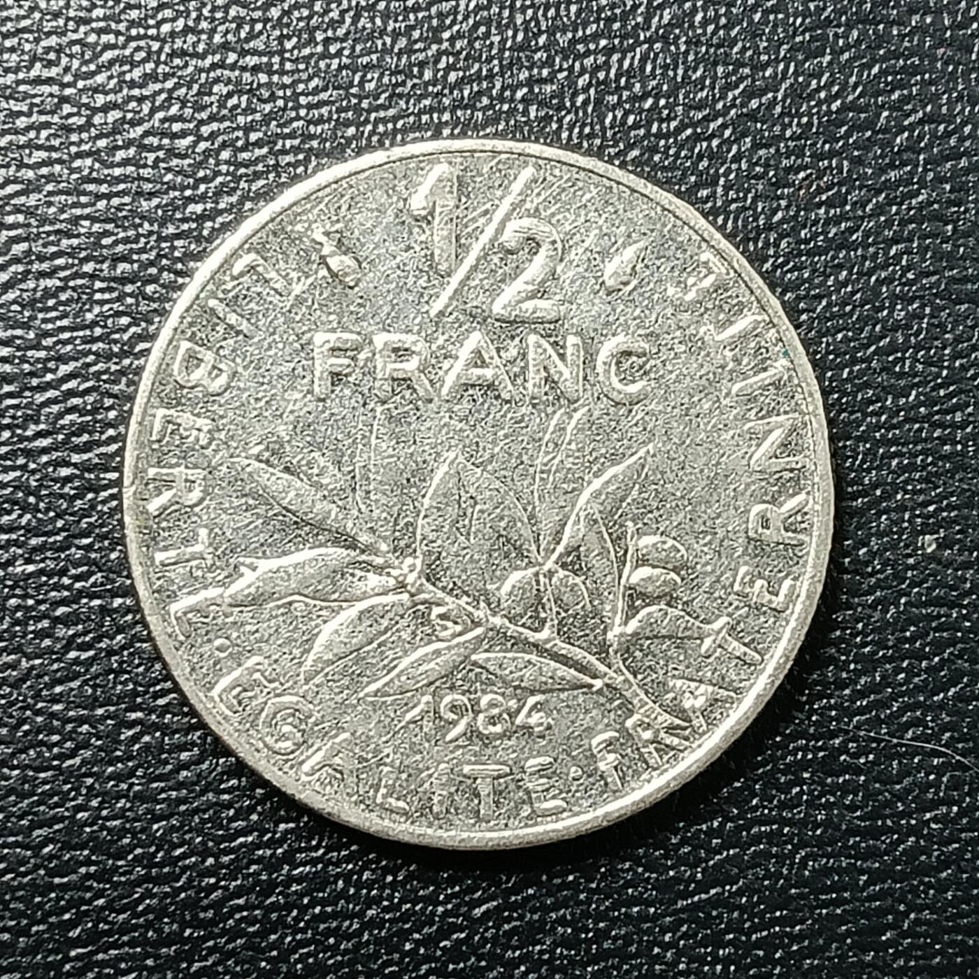 逸泉钱币2026A年十七场历代古钱世界纸钞纪念币钱币专场A2575-3175  29-68 2696 法国播种女神1/2法郎