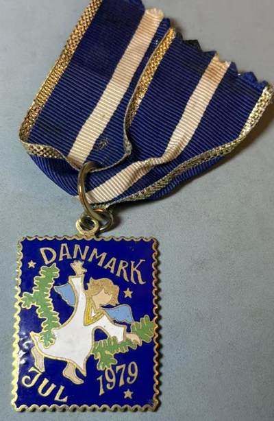 盛世勋华——号角文化勋章邮票专场拍卖第307期 - 丹麦1976年圣诞邮票纪念章（这是一个系列每年都有）