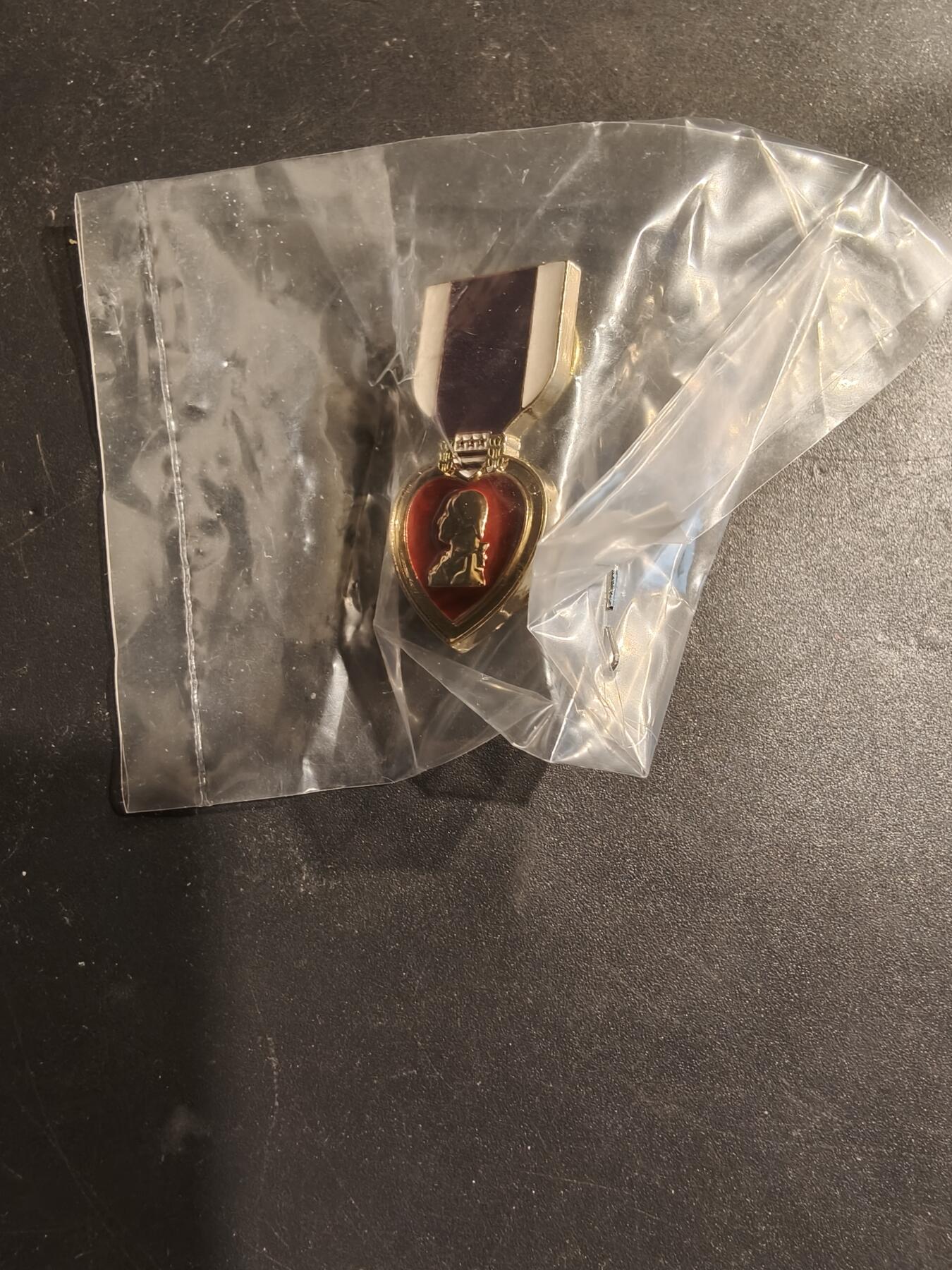 老王徽章第185期 美国紫心勋章徽章