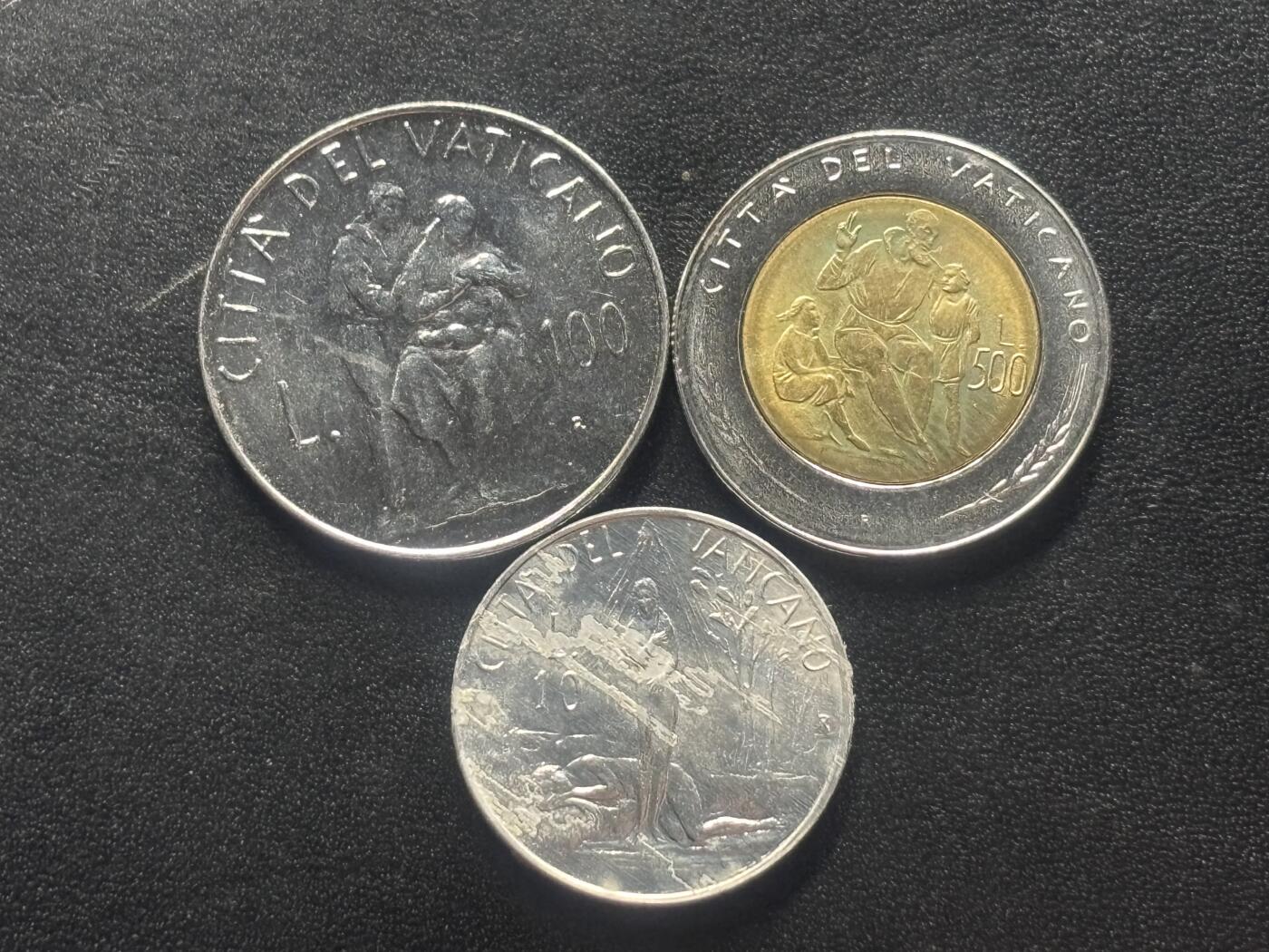 邮泉阁限时拍卖第四十二场（硬币在国外。请付邮费6元。） 梵蒂冈1982年3枚