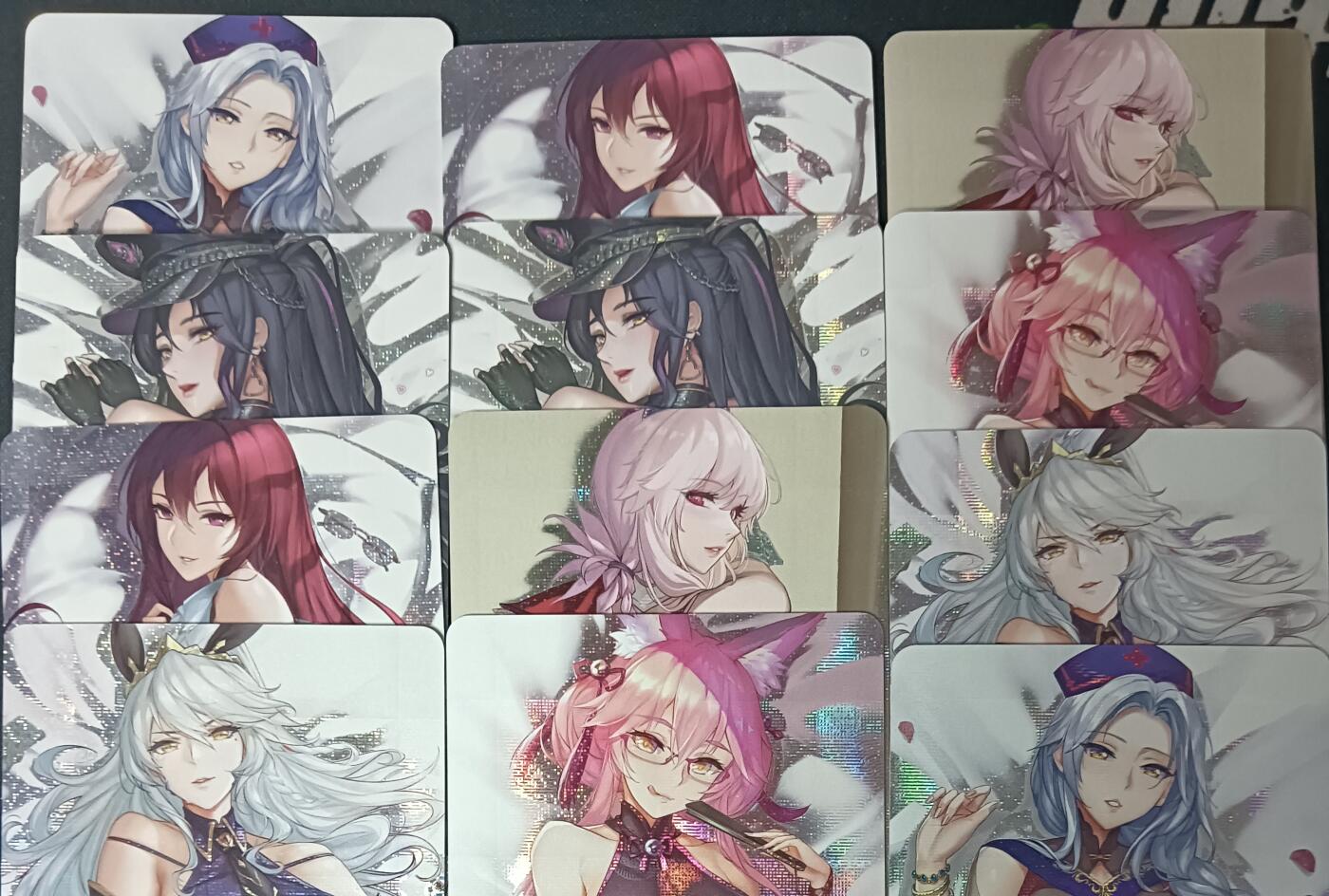 花开卡拍第61期（3月7号周六截拍，品控勿拍!!!拍品不寄存，运费5元（新疆需补运费差价或顺丰到付），自制卡难免瑕疵，可能存在轻微撞角爆边等出厂瑕疵，品控介意勿拍！） 枕边尤物 艺术卡 12张 纱布闪