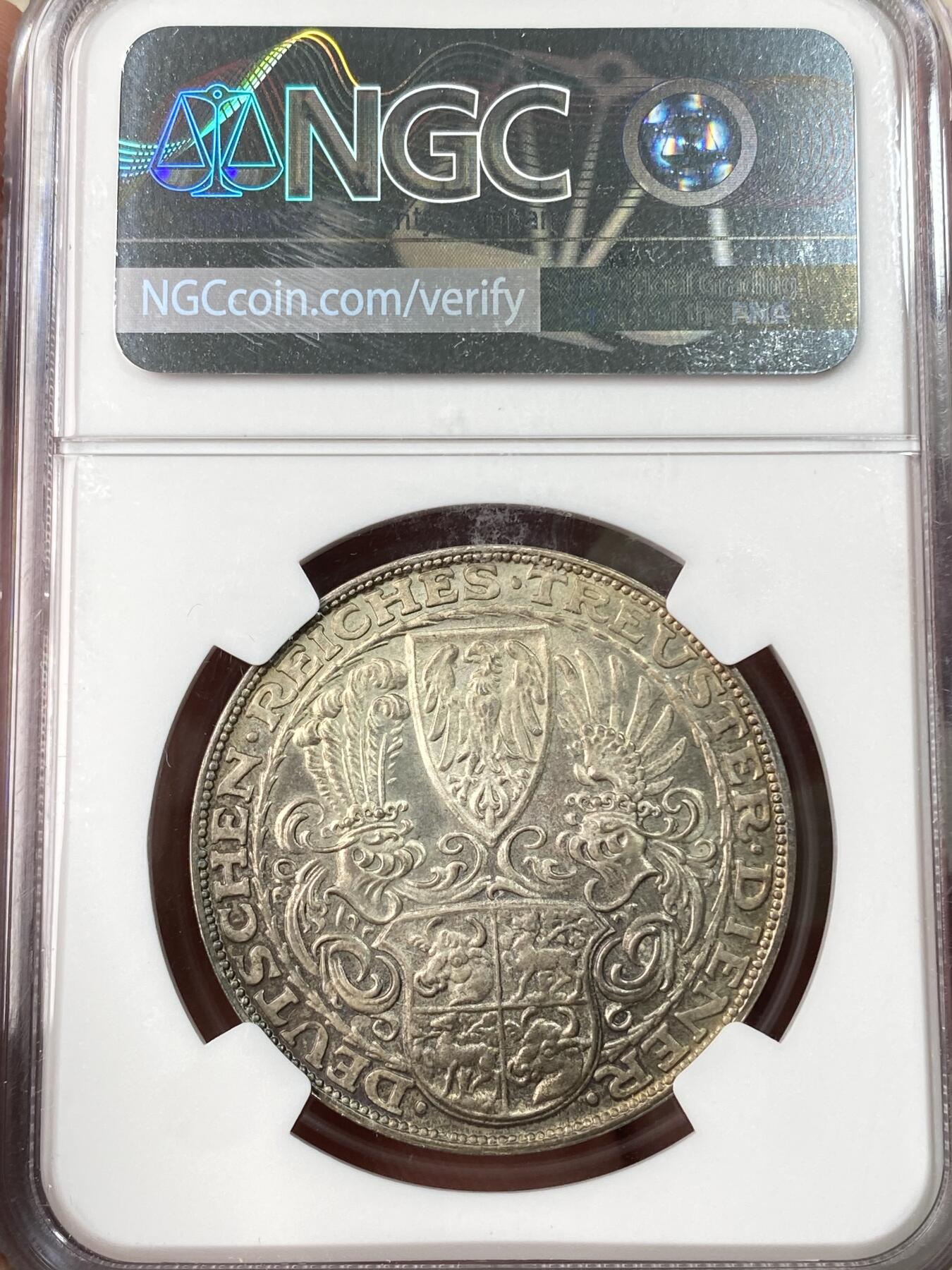 万国钱币拍卖第062期 NGC MS64 1927年德国魏玛共和国兴登堡总统80大寿5马克币章 卡尔哥茨作品 原味焕蓝彩极美 锋利银霜质感顶级收藏品质