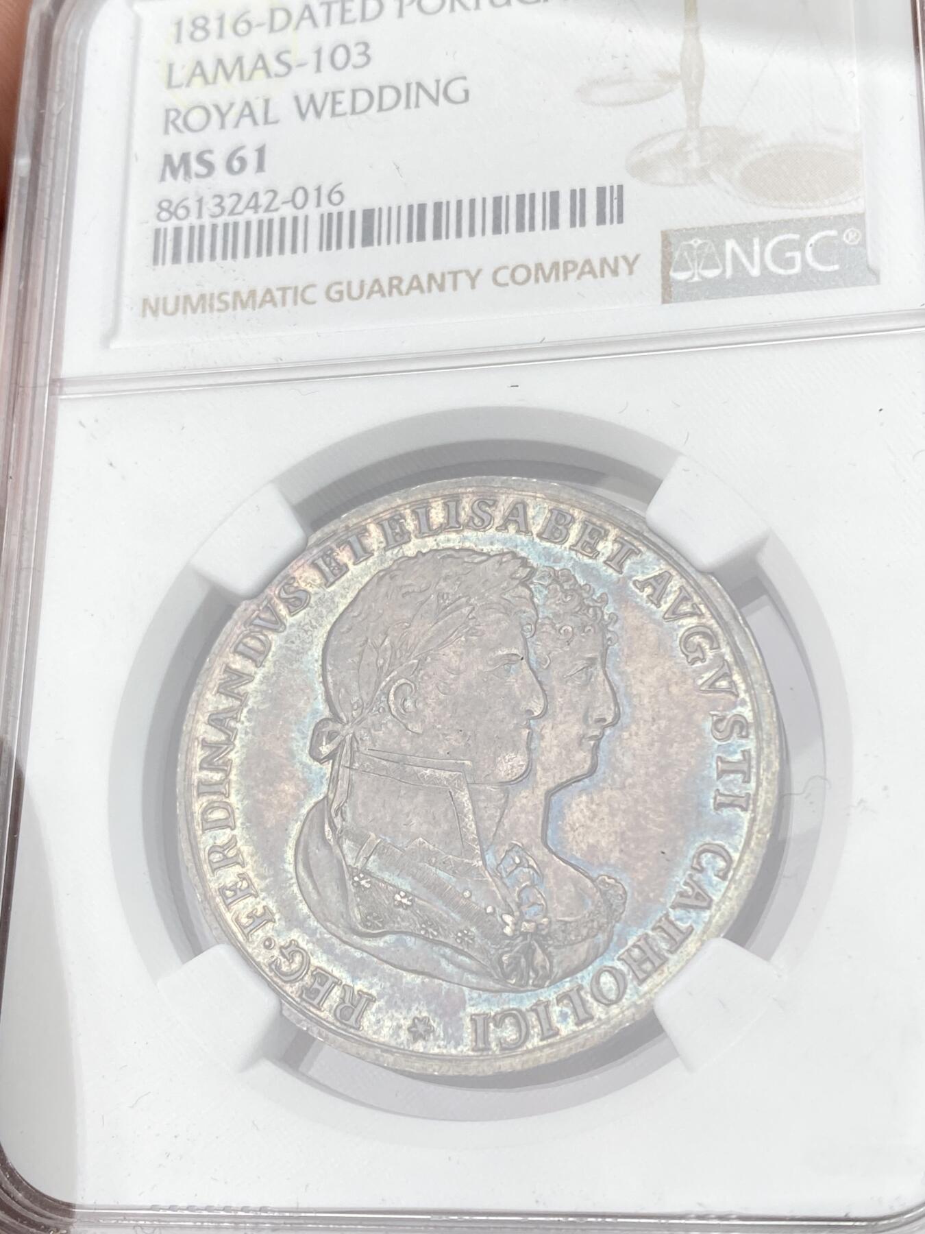 万国钱币拍卖第062期 NGC MS61 1816年葡萄牙公主玛丽亚·伊莎贝尔与西班牙国王费尔南多七世大婚纪念银章 均匀七色孔雀蓝彩 罕见西班牙皇室大婚系列 背面浮雕大力神海格力斯与双狮奔向双柱