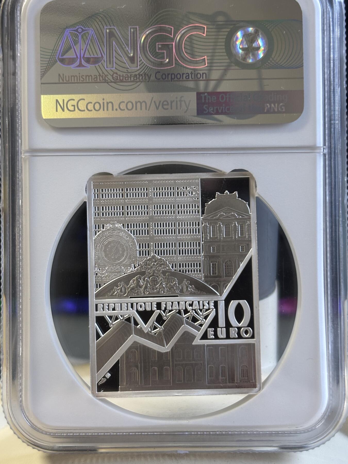 第191期拍卖 法国2021年卢浮宫画作长方形纪念银币首期蓝标ngc pf70，22.2克，发行3000枚