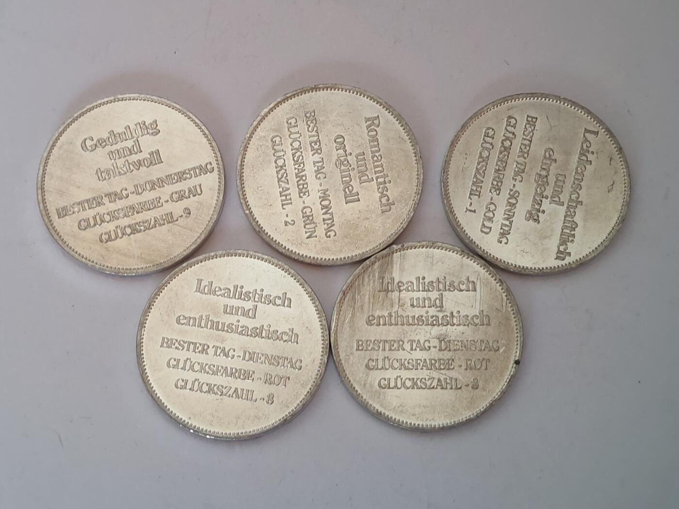 韵星假日军品类拍卖第43期 -- Rimey Holidays Militaria Auction 43 民主德国星座硬币一组