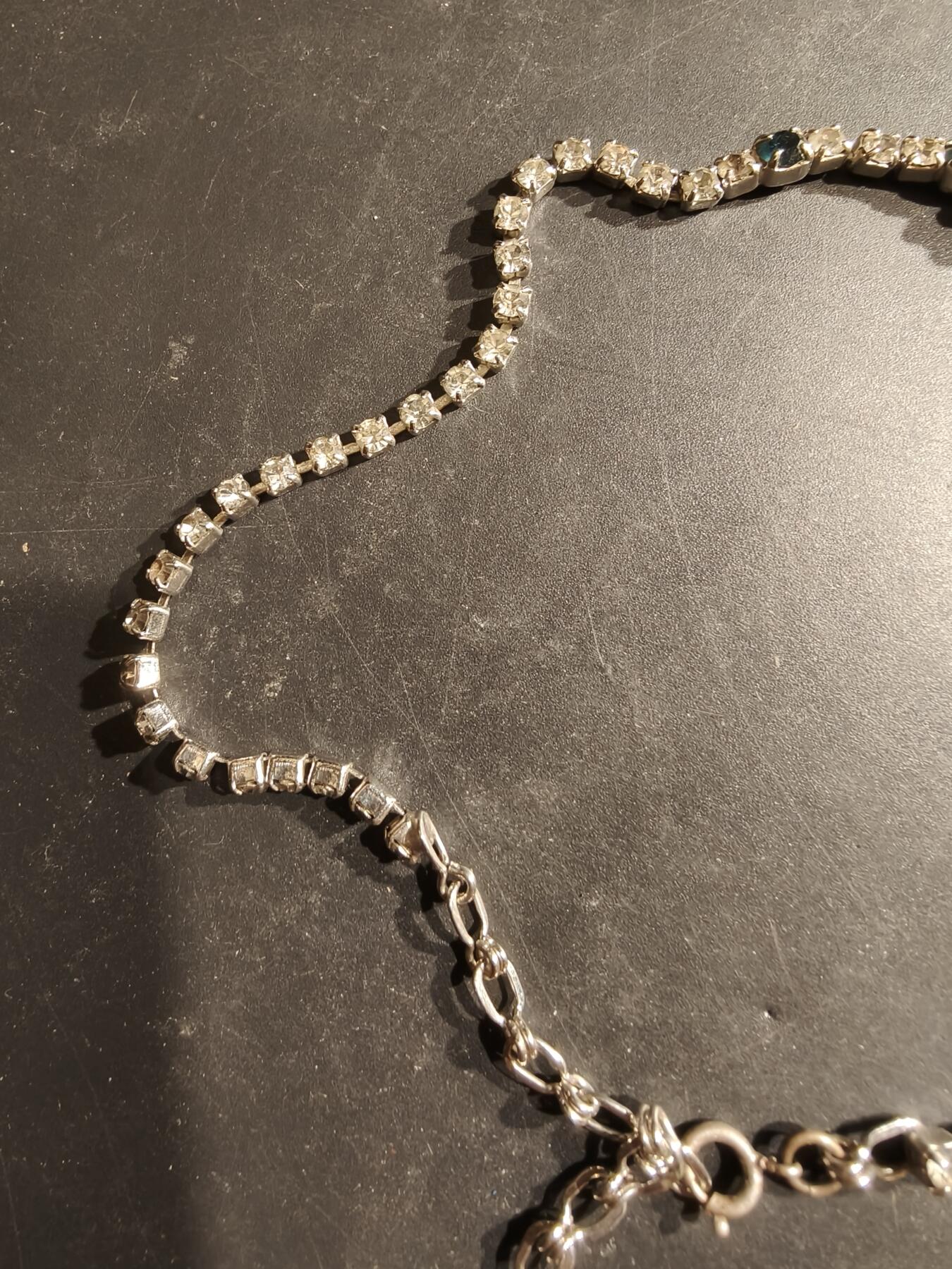 老王徽章第185期 法国嵌宝链子