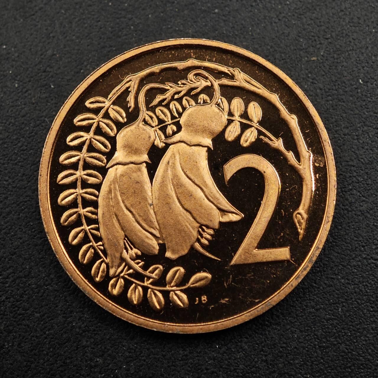 【淘币小摊】实时拍第八百七十二拍   散币银币场    每周一统一发货 新西兰1983年2分精制铜币2