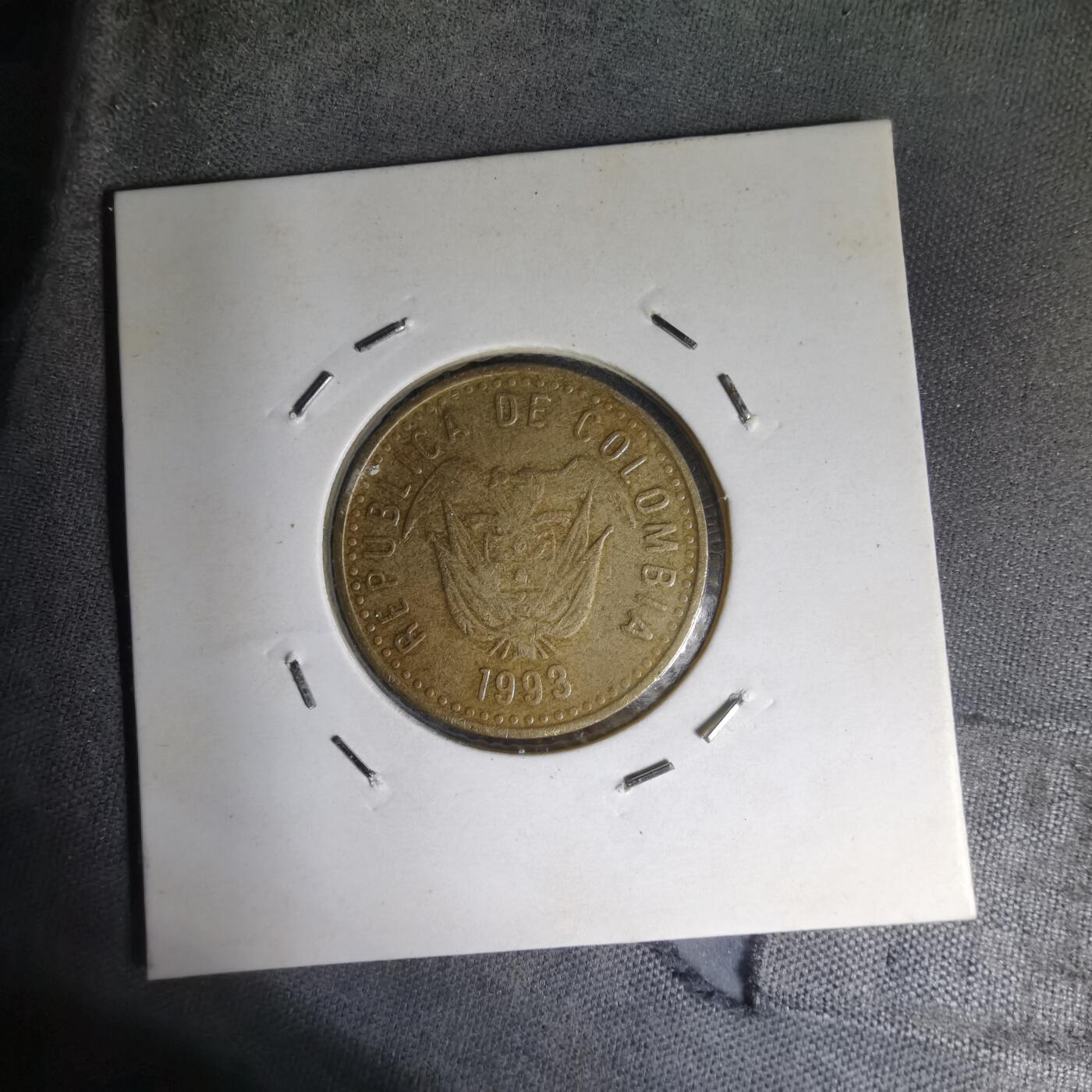 沼泽如烟--第1007场 哥伦比亚1993年100比索