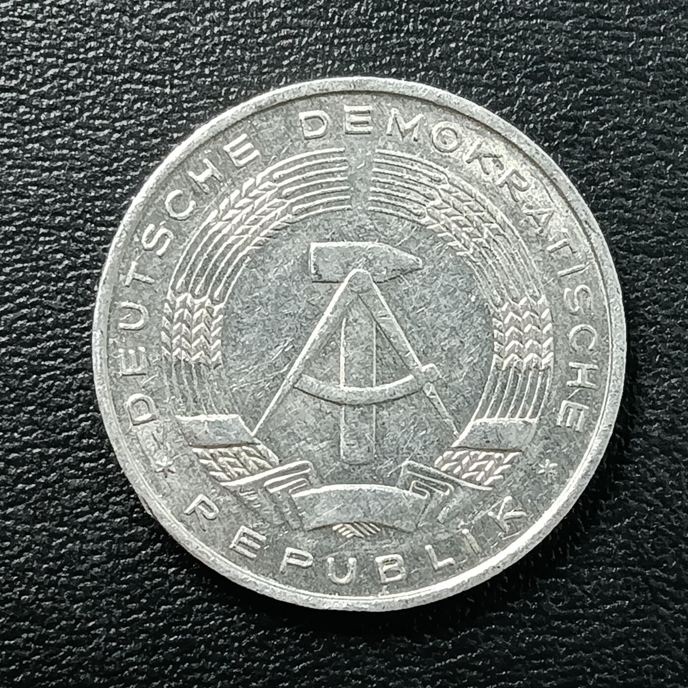 逸泉钱币2026A年十七场历代古钱世界纸钞纪念币钱币专场A2575-3175  29-68 2773 东德民主德国10芬尼