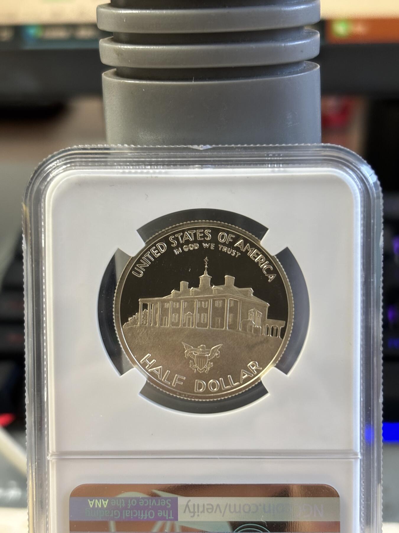 第191期拍卖 获奖美国1982年华盛顿诞辰精制银币NGC-PF69特殊标，900银，12.5克，