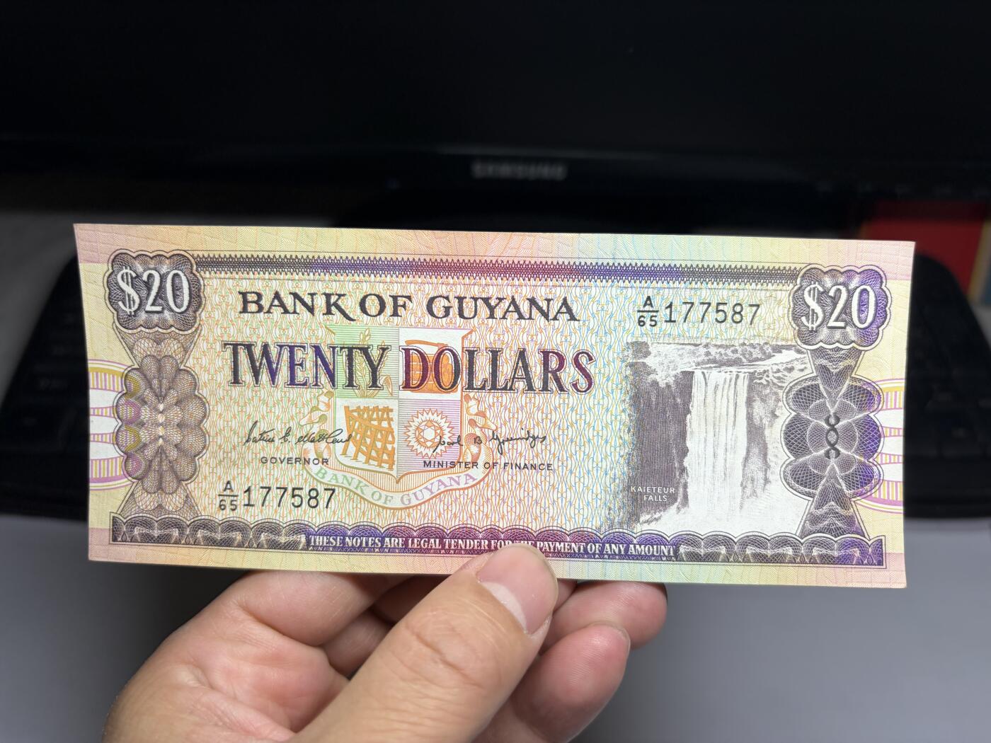 2026年集古藏今外币拍卖第二期-第10场—（总第310拍-纸币专场），本期拍完结算一次，发货时间2-3天，休息几天后继续新的一期拍卖。 圭亚那20元（02）