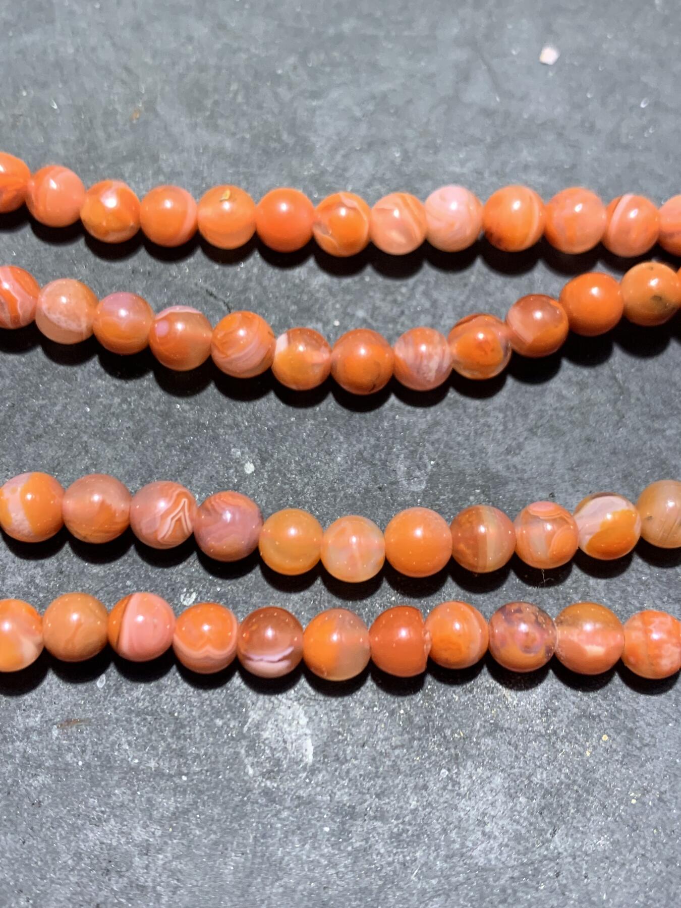 川料南红玛瑙多圈手串一条！