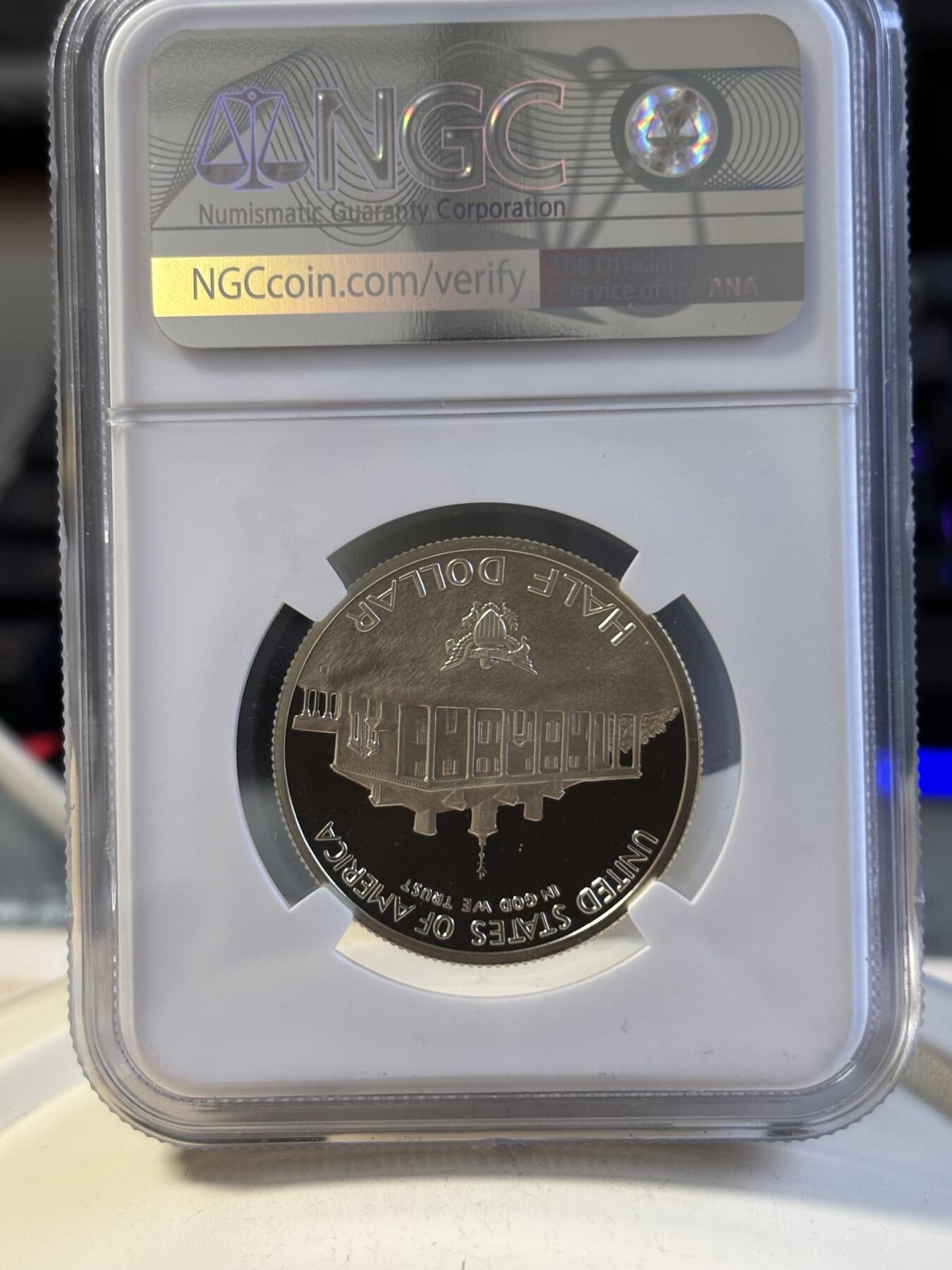 第191期拍卖 获奖美国1982年华盛顿诞辰精制银币NGC-PF69特殊标，900银，12.5克，