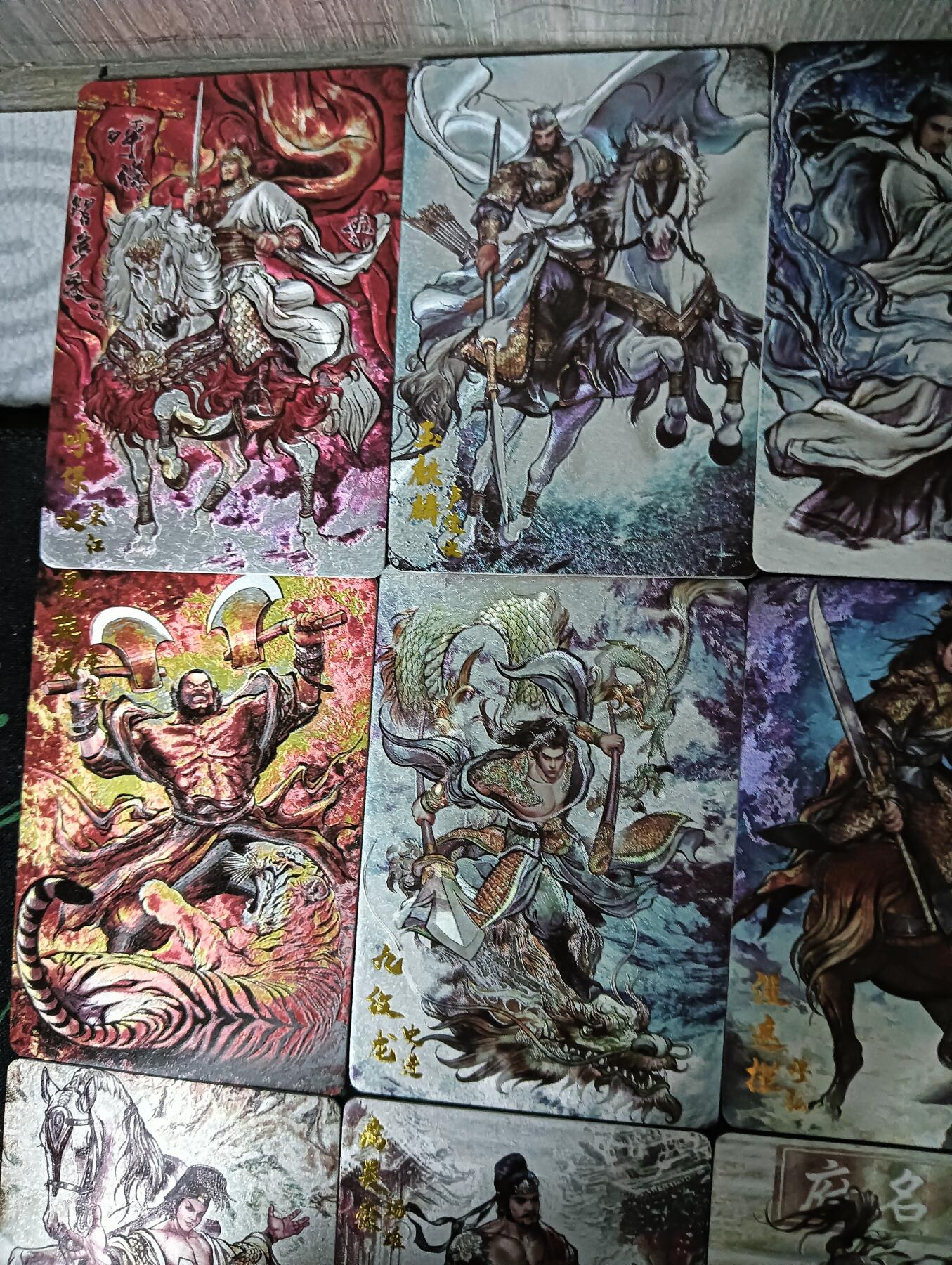 花开卡拍第61期（3月7号周六截拍，品控勿拍!!!拍品不寄存，运费5元（新疆需补运费差价或顺丰到付），自制卡难免瑕疵，可能存在轻微撞角爆边等出厂瑕疵，品控介意勿拍！） 1、卡德曼 铁拳东 张建东 水浒 第五弹 粗闪 48张包含扈三娘（摩点众筹版 非盲盒版）