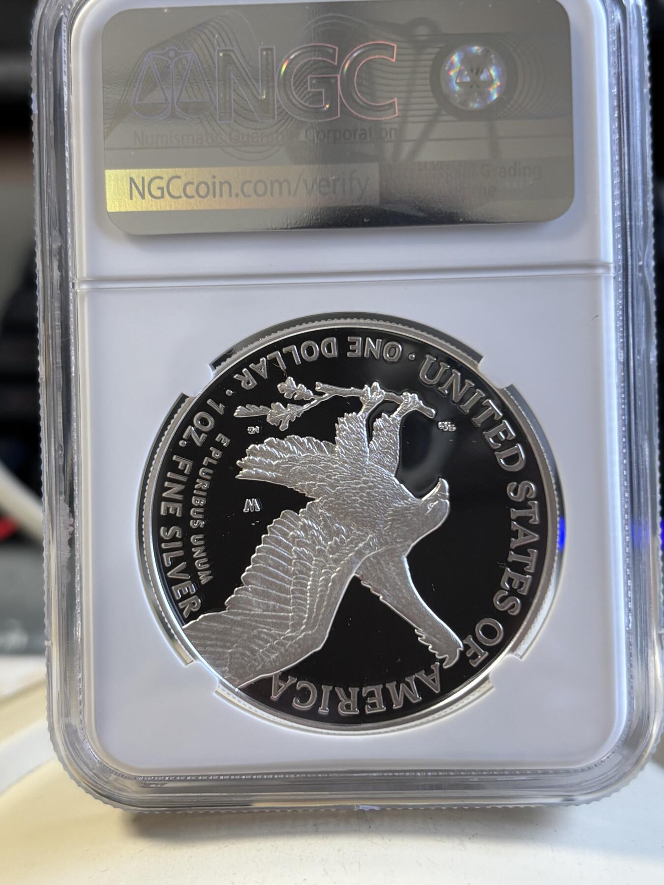第191期拍卖 美国2022年女神鹰洋1盎司精制银币NGC-PF70首日标，999银