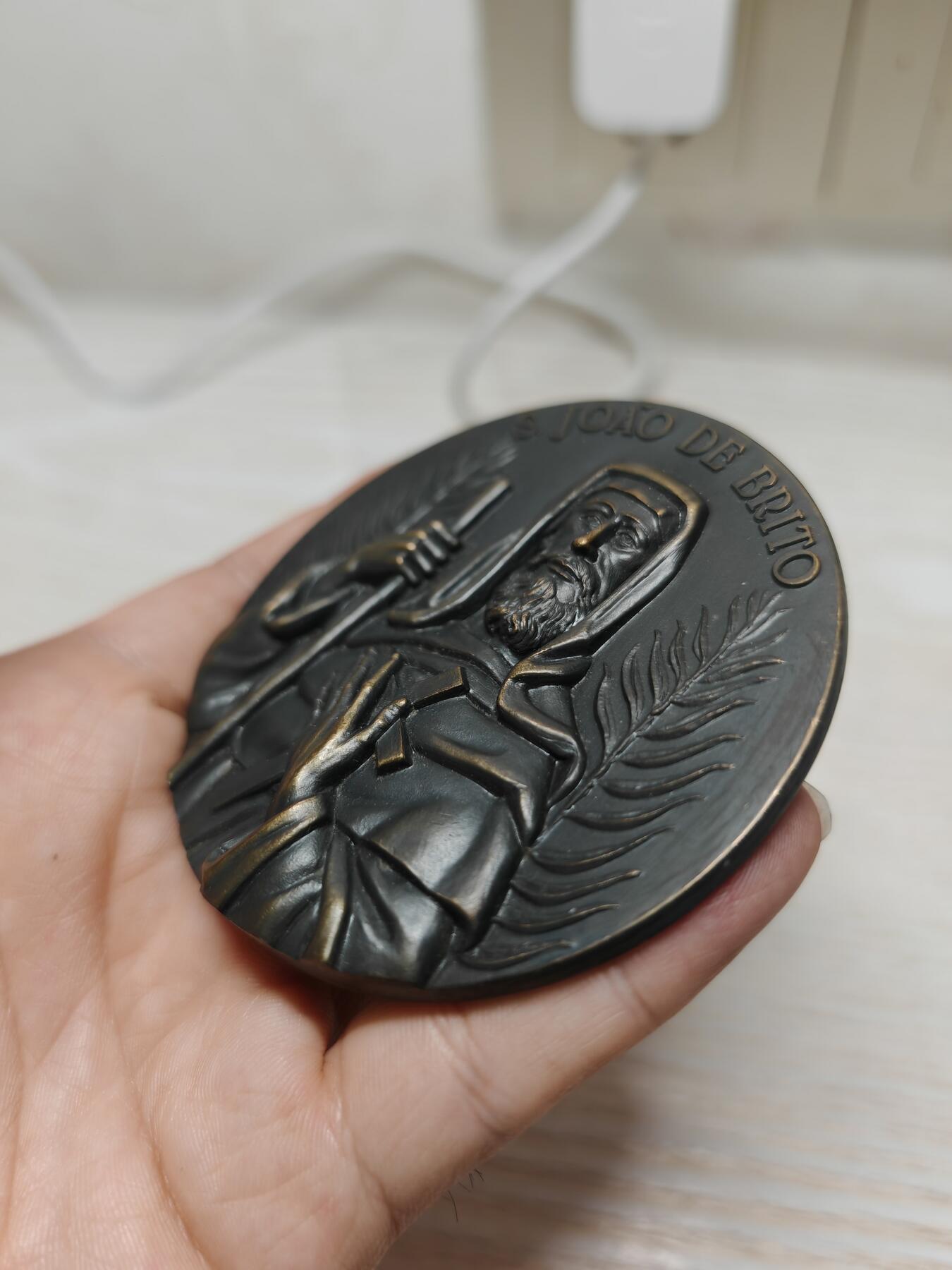 葡萄牙天主教纪念大铜章 高浮雕工艺 人物生动立体