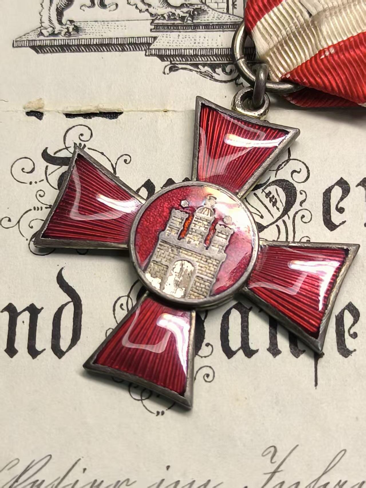 云宸嘉赏-勋臻精藏⭐️年后精品专拍场次🎖 汉萨十字勋章带证书 勋章品相完好 授予巴伐利亚步兵团的理查德・汉斯西格先生