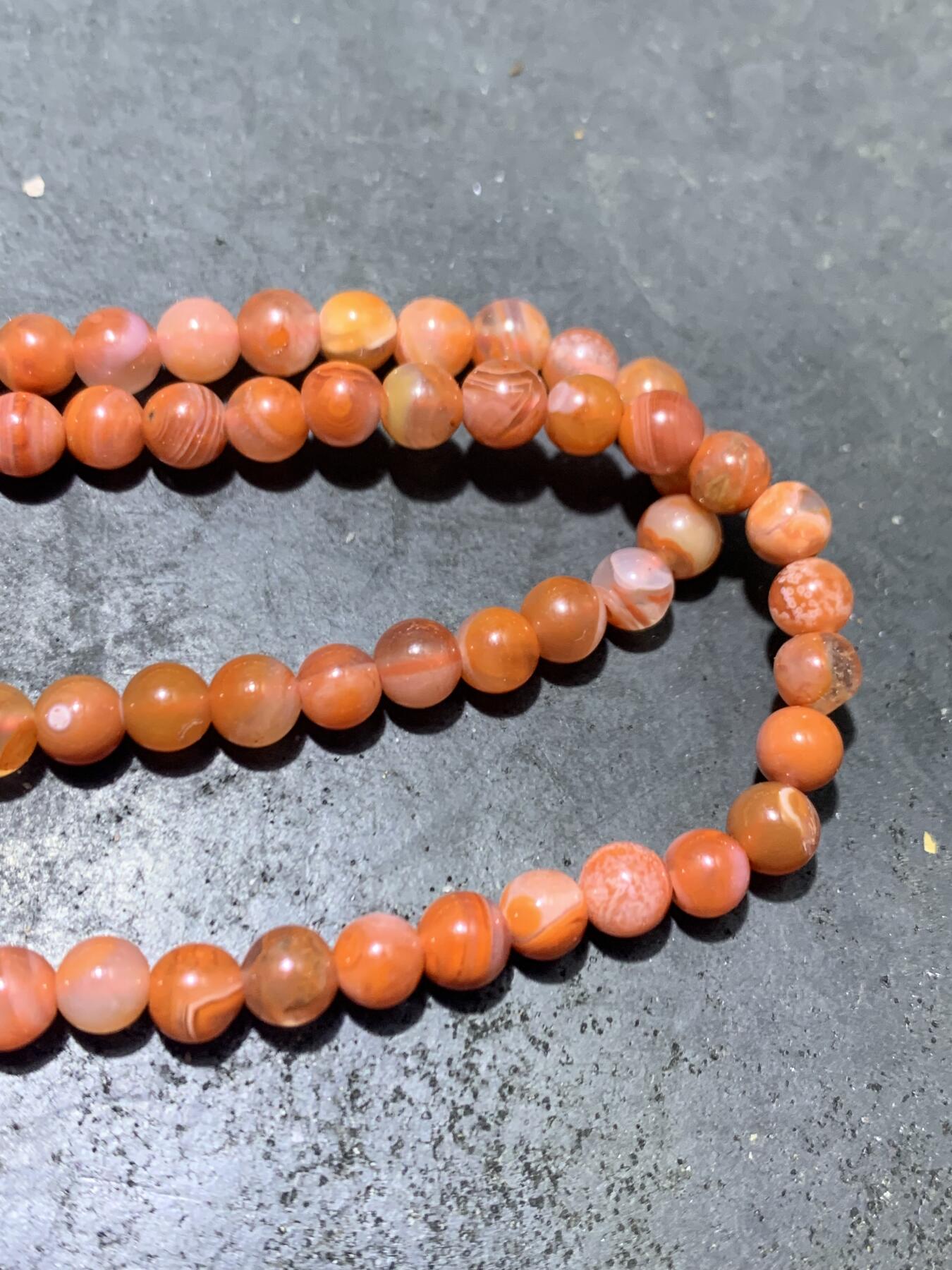 川料南红玛瑙多圈手串一条！