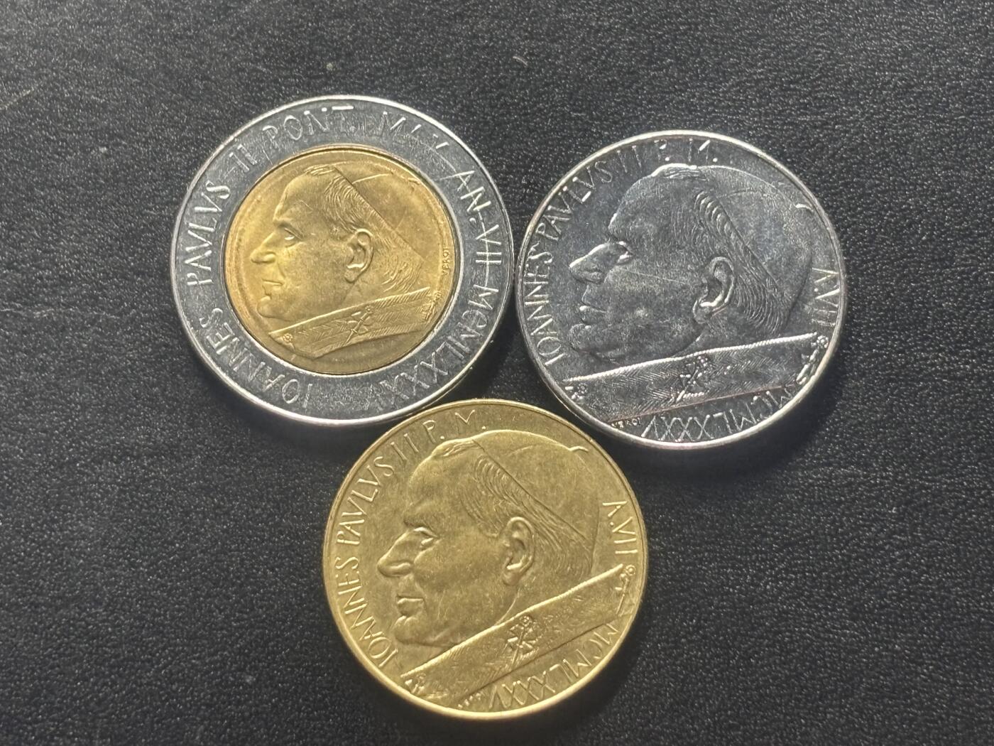 邮泉阁限时拍卖第四十二场（硬币在国外。请付邮费6元。） 梵蒂冈1985年3枚