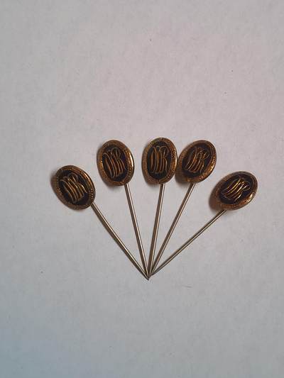 韵星假日军品类拍卖第43期 -- Rimey Holidays Militaria Auction 43 - 民主德国黑底体育与技术协会插针一组