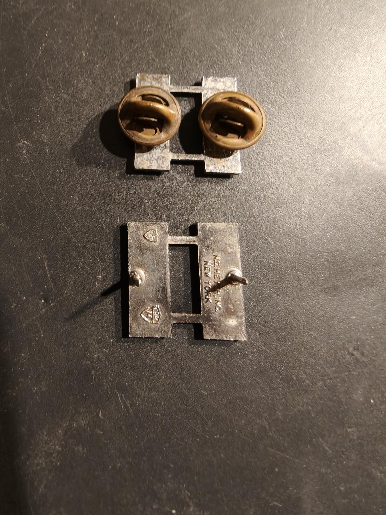 老王徽章第185期 美国陆军上尉军衔一组