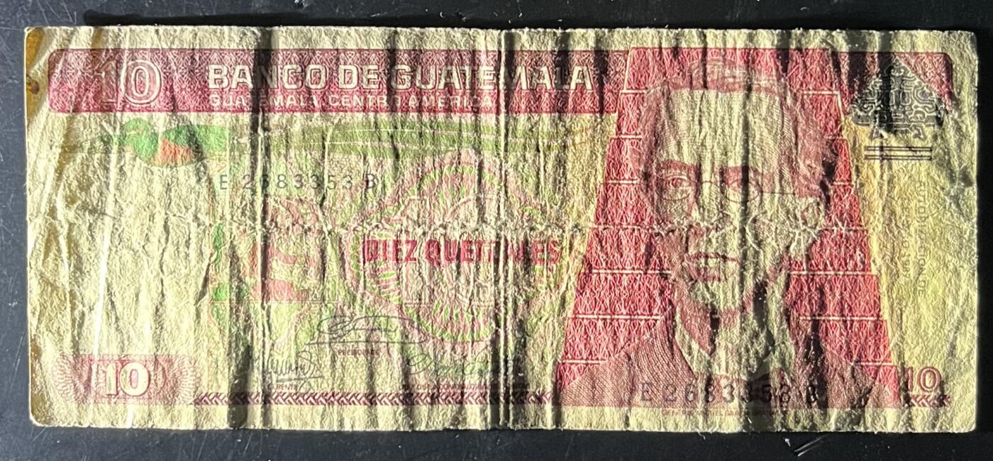小福收藏拍卖第201期 流通品相裸钞 特惠场 本场拍卖美洲大洋洲非洲亚洲纸币【佣金仅收2% 不设最低佣金 全场包邮】 危地马拉 1997年 10格查尔 