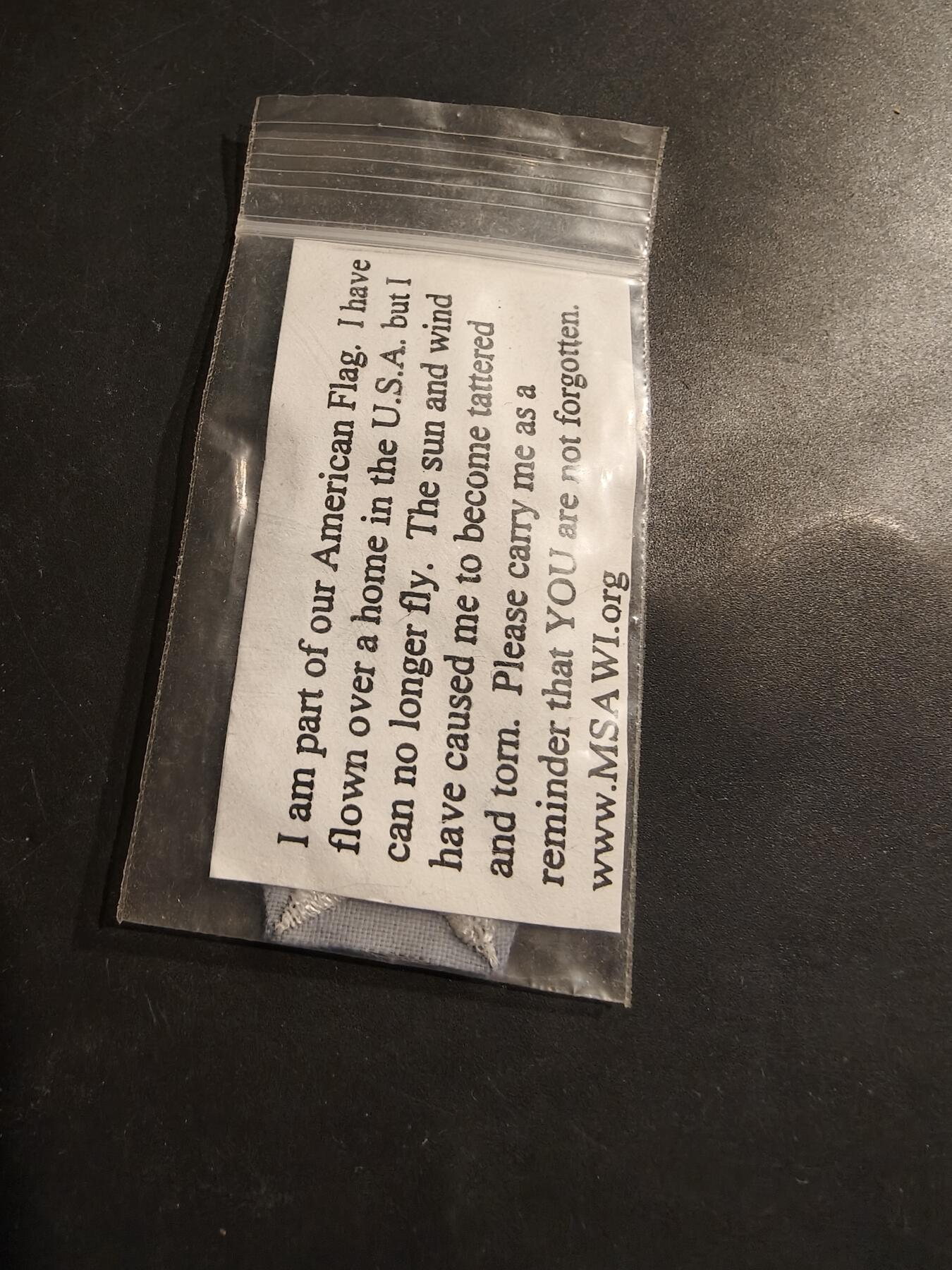 老王徽章第185期 美国金星服役旗两枚   原封