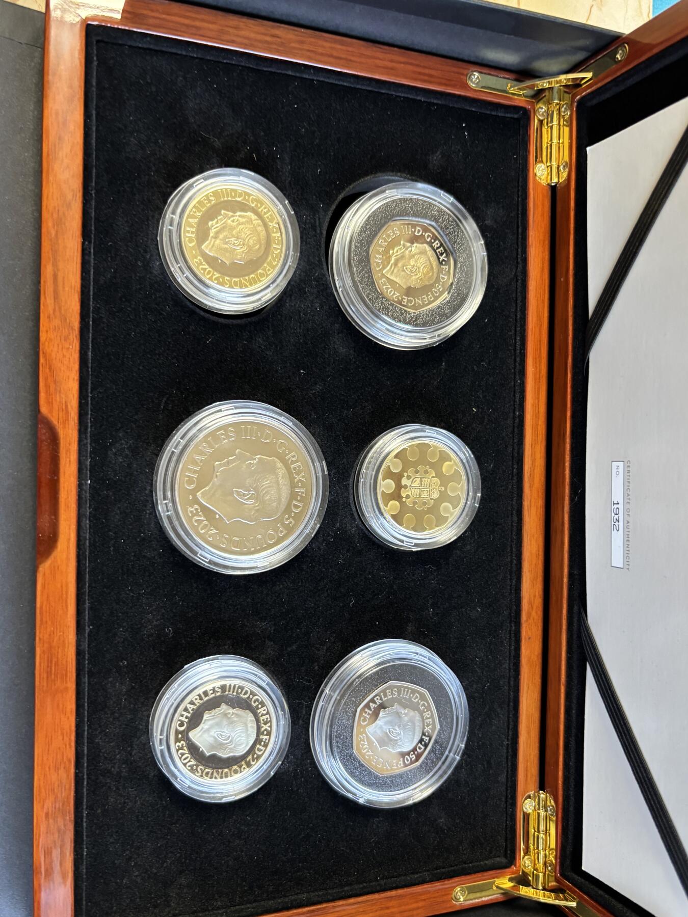 第191期拍卖 英国2023年硬币年册官方套装托尔金 查尔斯三世6枚精制纪念币木盒套装