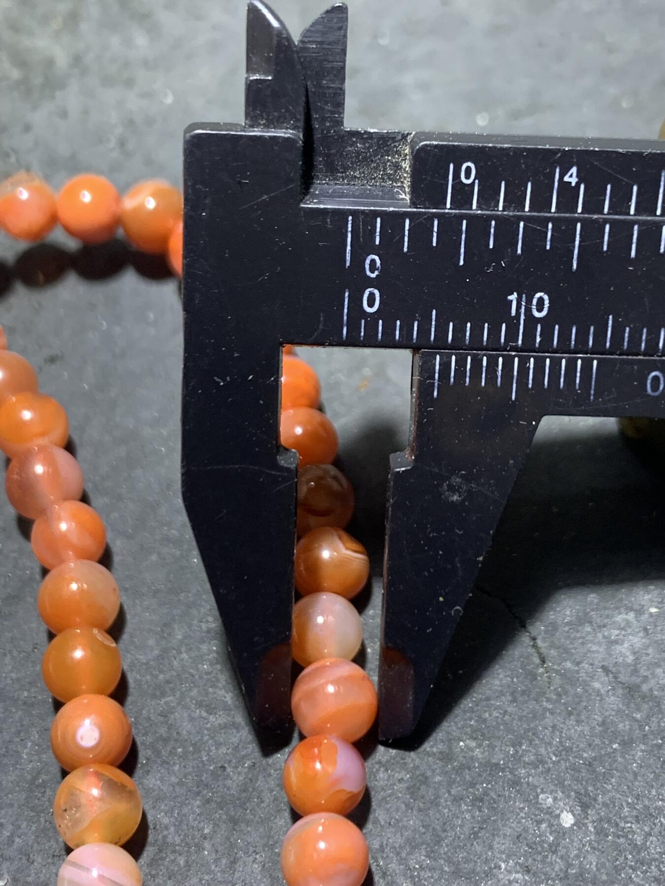 川料南红玛瑙多圈手串一条！