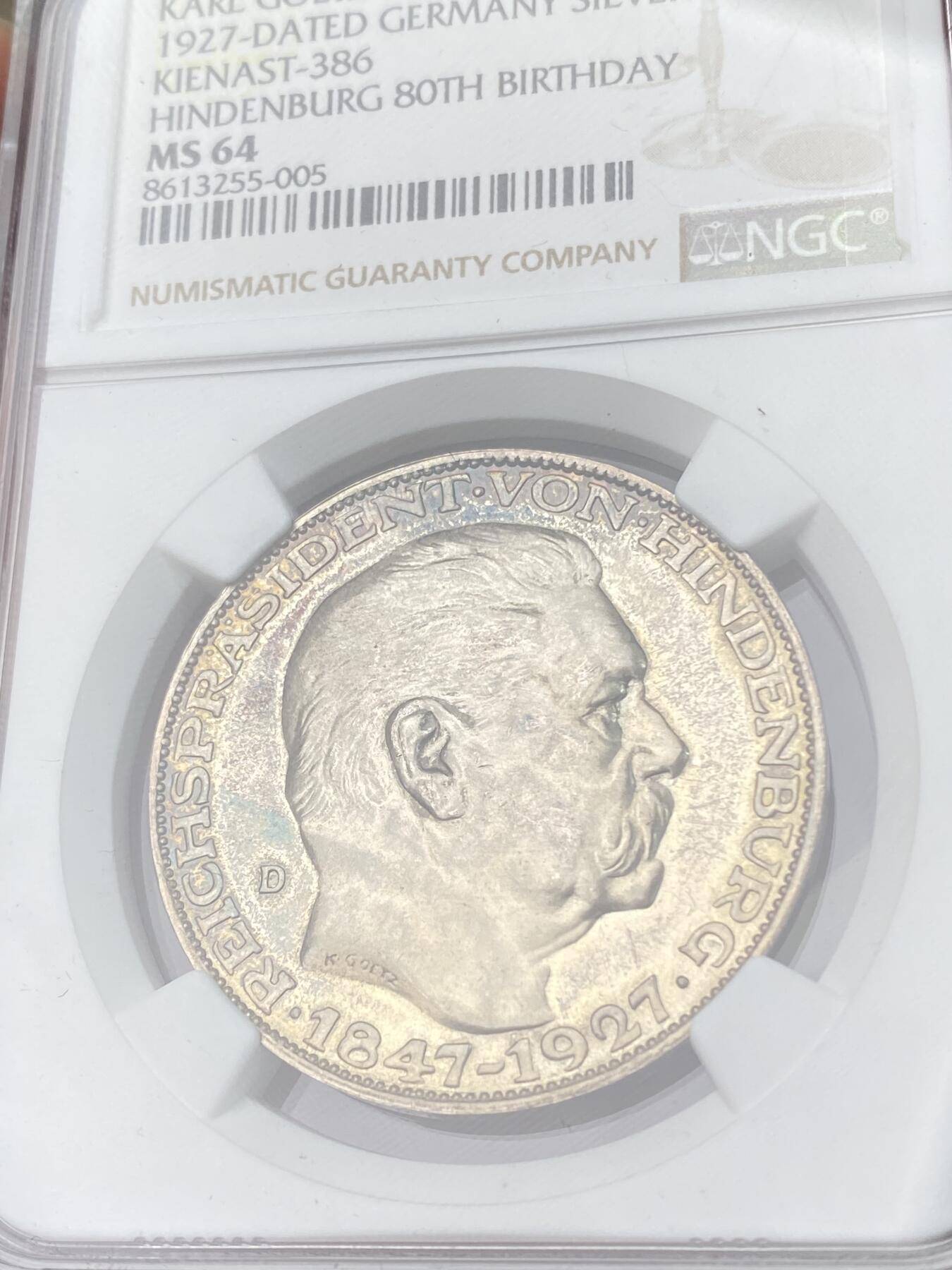 万国钱币拍卖第062期 NGC MS64 1927年德国魏玛共和国兴登堡总统80大寿5马克币章 卡尔哥茨作品 原味焕蓝彩极美 锋利银霜质感顶级收藏品质