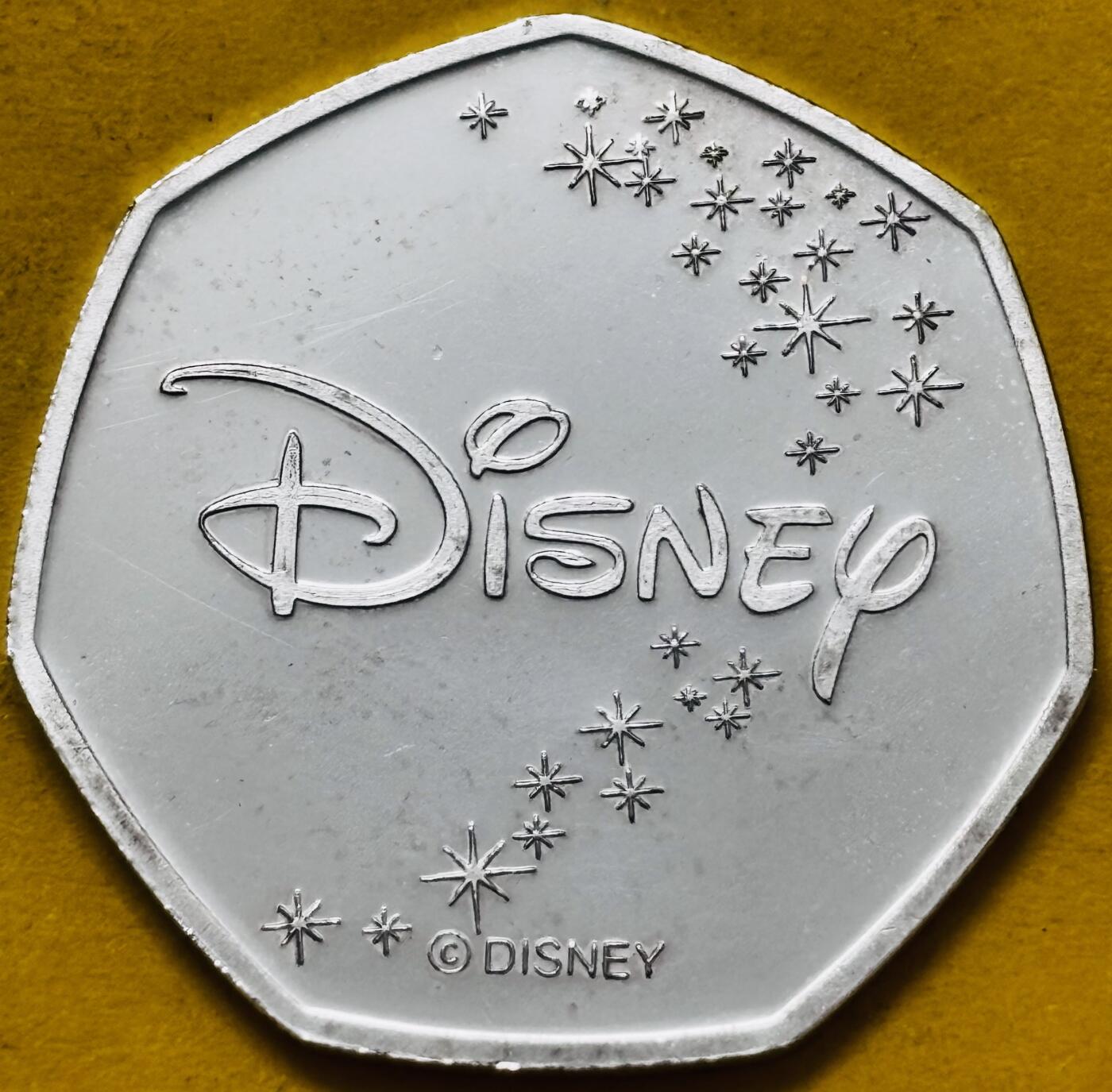 文馨钱币收藏第 295 场，（元宵场）各种银币散币纪念章，长期接代拍业务 全新英国迪斯尼米老鼠纪念镀银章