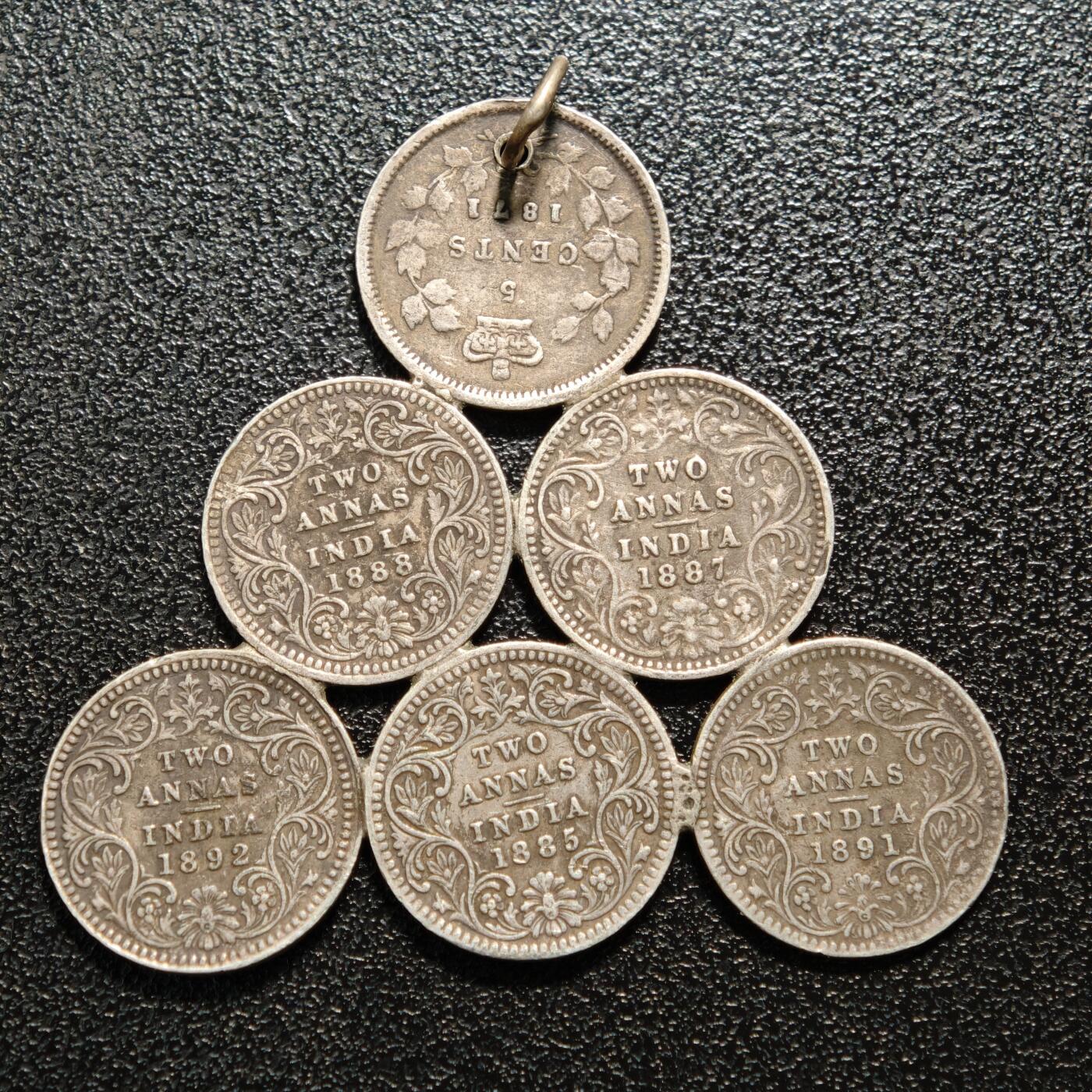 【德藏】世界币章拍卖第166期（拍品征集中~欢迎藏友联系） 英属印度卢比银币制作挂件 直径约：46.3mm；重约：8.5g