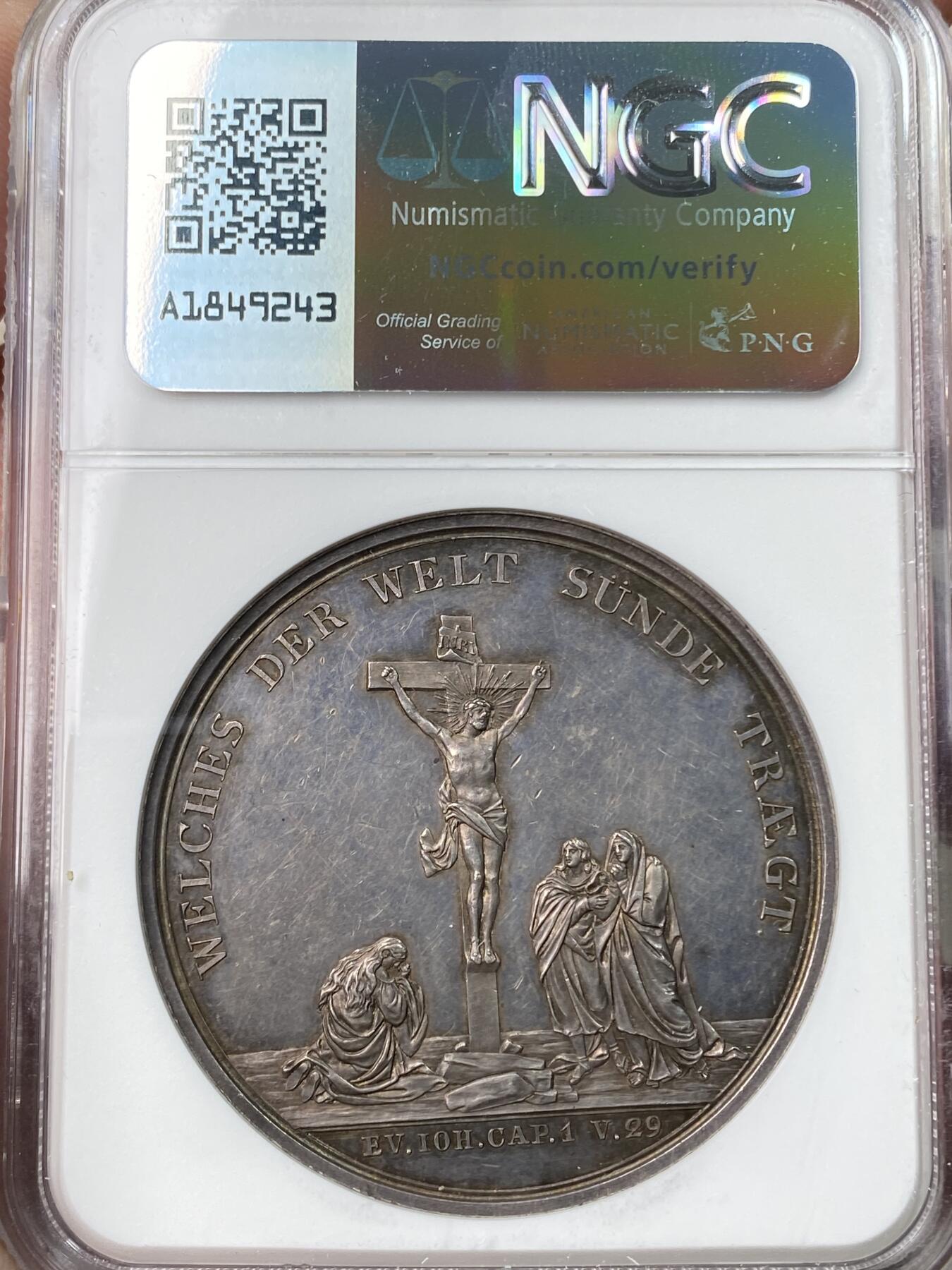 万国钱币拍卖第062期 NGC MS61 19世纪早期德国耶稣基督受难纪念大银章 罕见耶稣正面头戴荆棘冠正面像 其双手束缚手持稻穗 背面耶稣被钉在十字架上场景 仅见品种唯一入盒NGC冠军分 